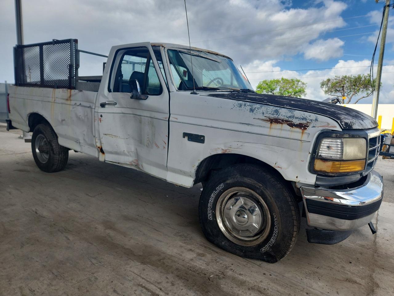 1993 Ford F250 White vin: 1FTHF25H2PNA30979