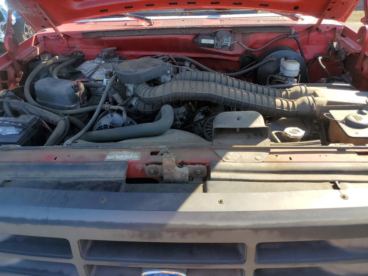 1995 Ford F250 Red vin: 1FTHF25H5SNA12257