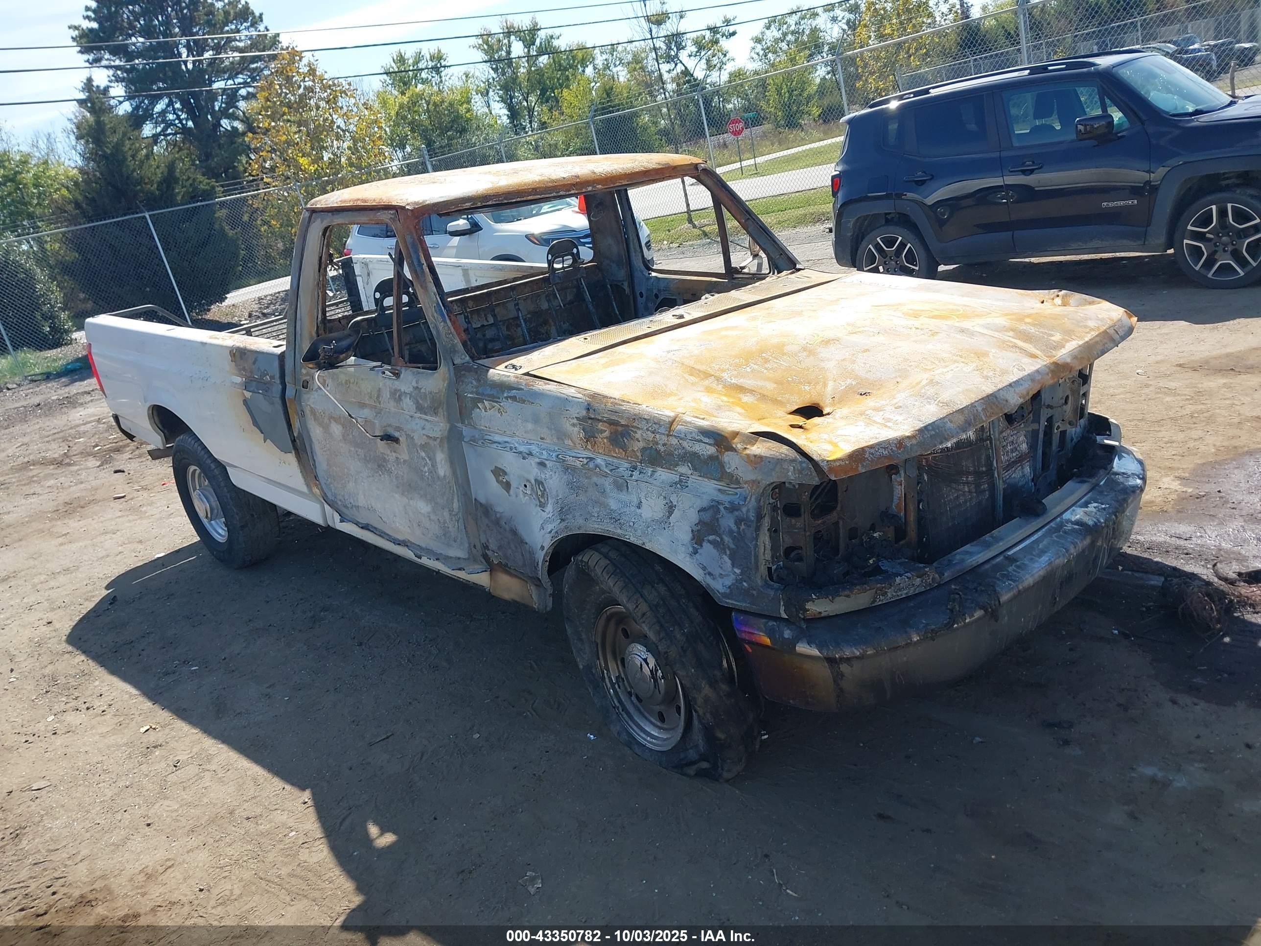1993 Ford F250   White vin: 1FTHF25H7PNA64576