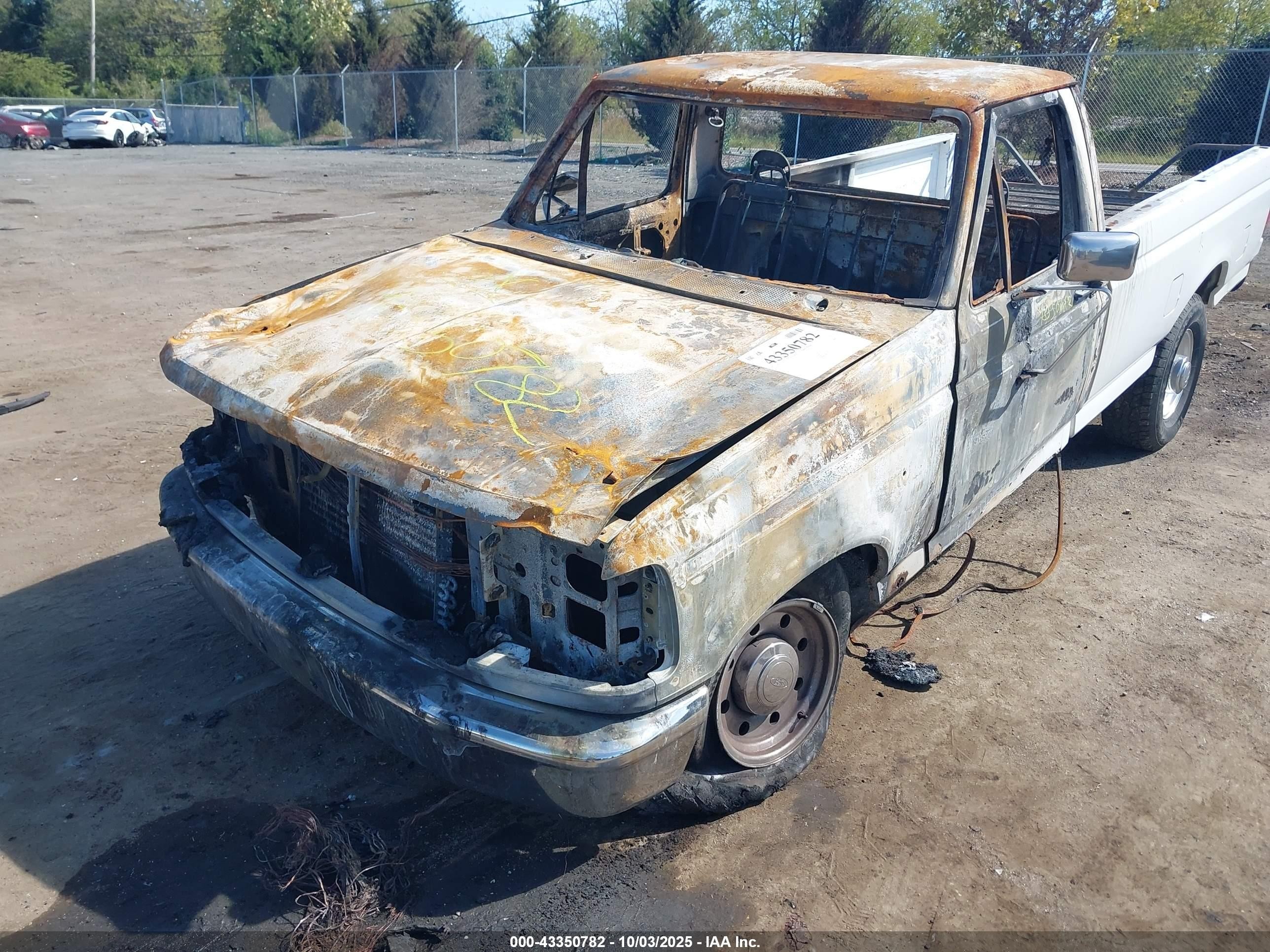 1993 Ford F250   White vin: 1FTHF25H7PNA64576
