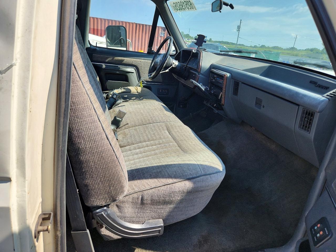 1989 Ford F250 White vin: 1FTHF25H9KLB21509