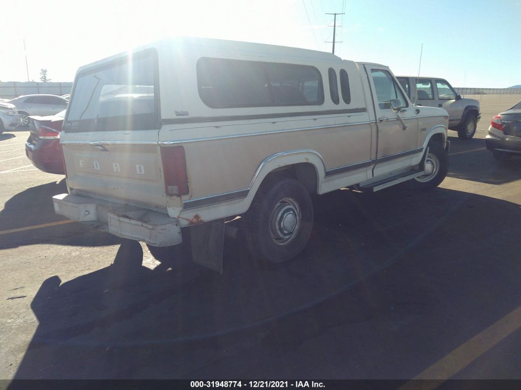 1983 Ford F250   White vin: 1FTHF25L2DPA83461