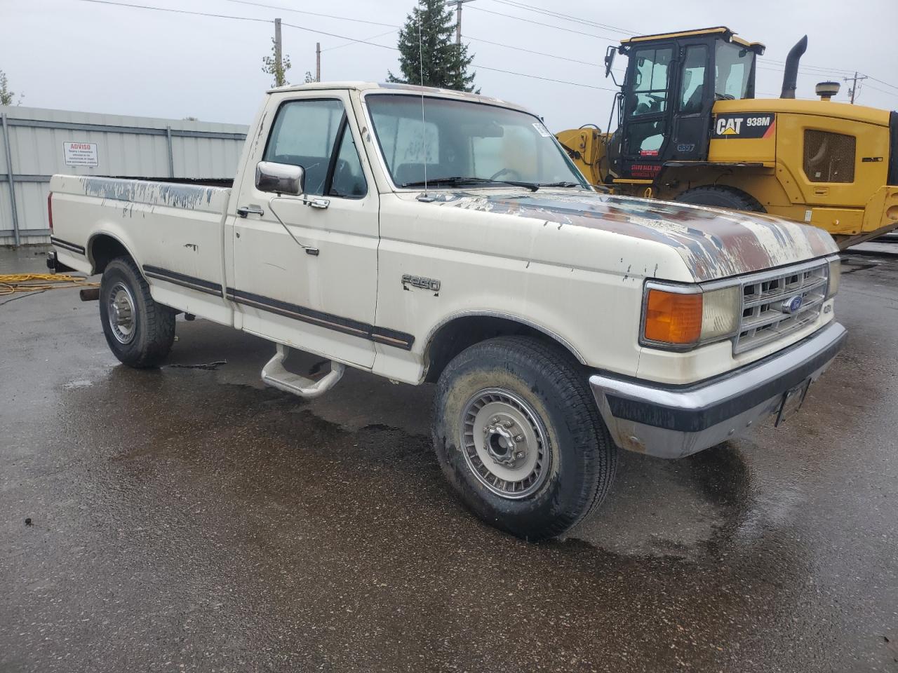 1987 Ford F250 Beige vin: 1FTHF25L8HPB04996