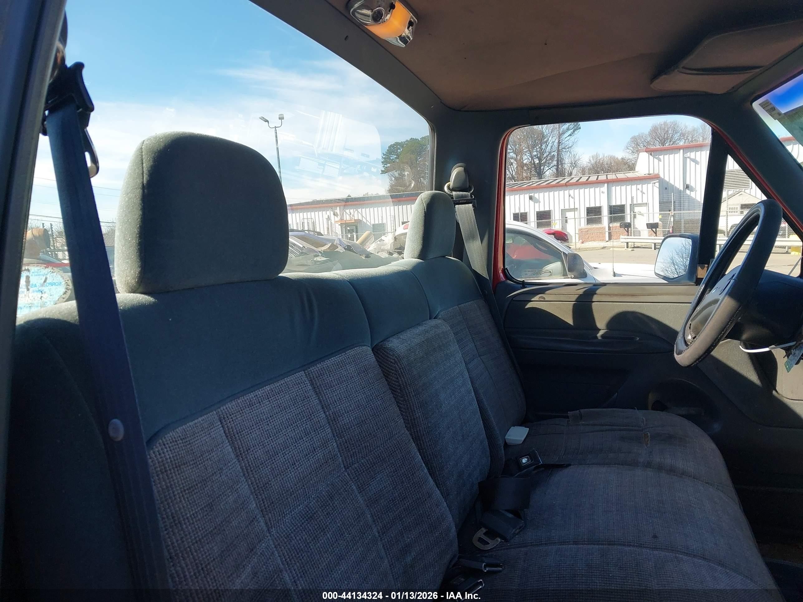 1993 Ford F250   Red vin: 1FTHF25M0PNA71530