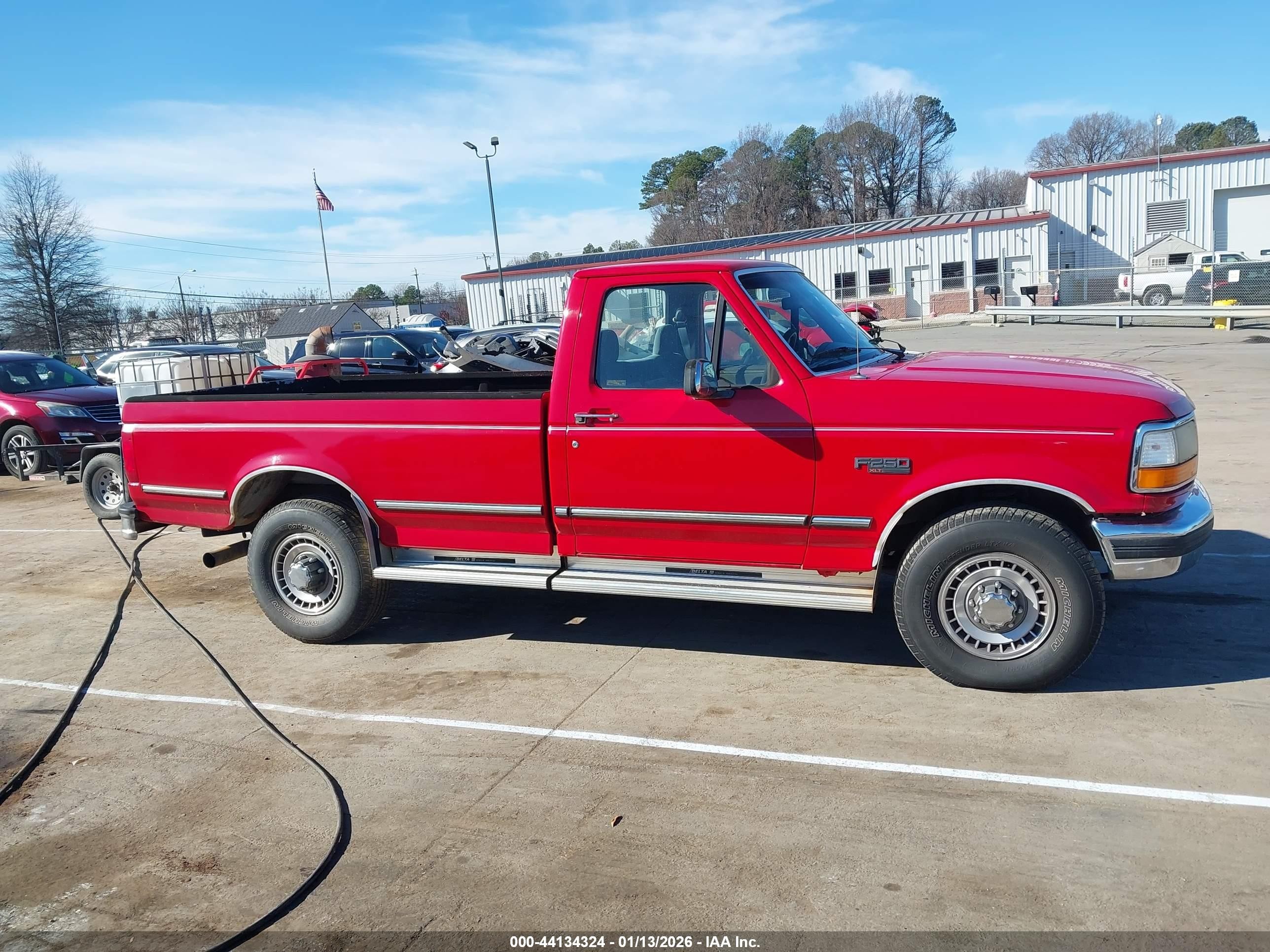 1993 Ford F250   Red vin: 1FTHF25M0PNA71530