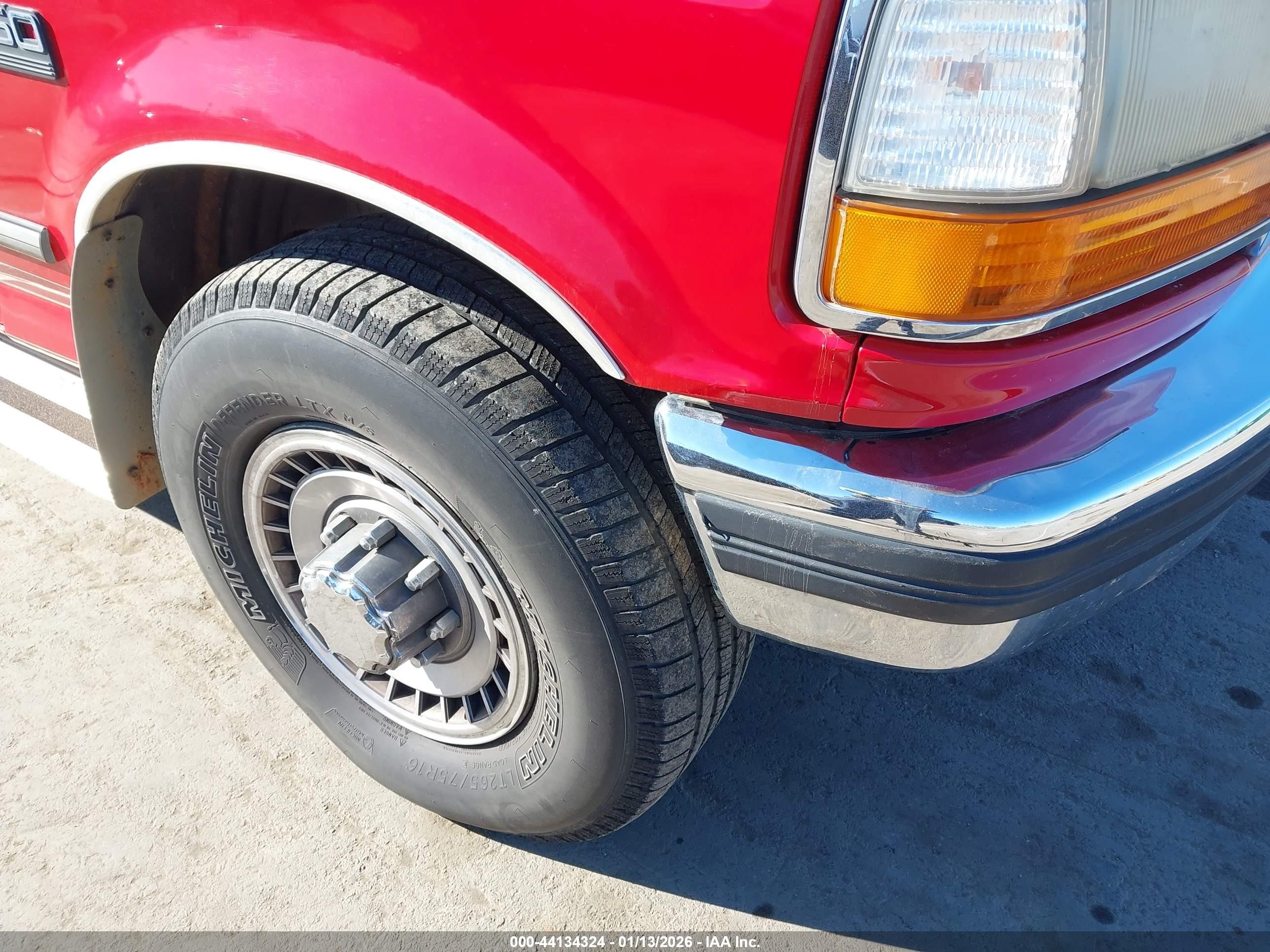 1993 Ford F250   Red vin: 1FTHF25M0PNA71530