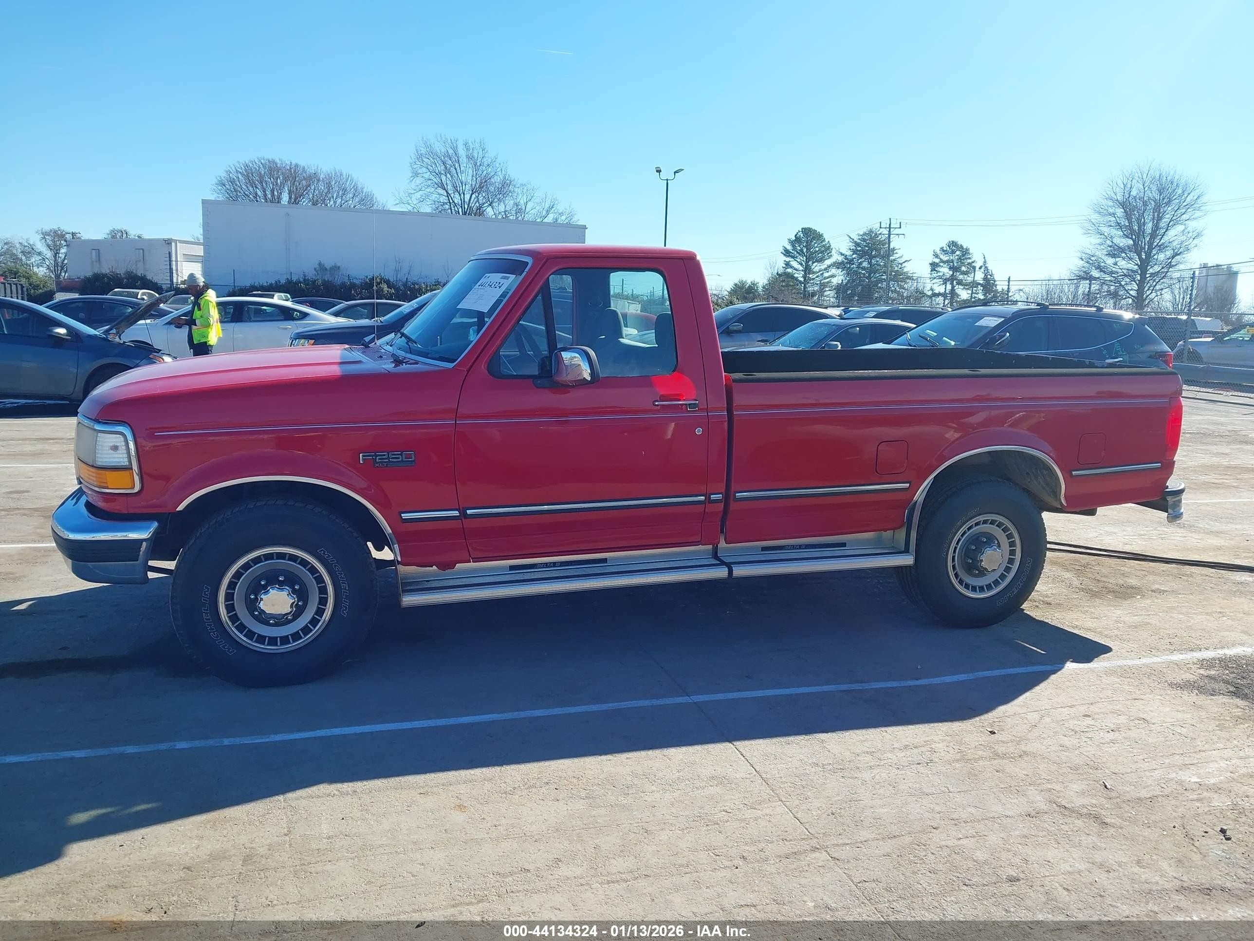 1993 Ford F250   Red vin: 1FTHF25M0PNA71530