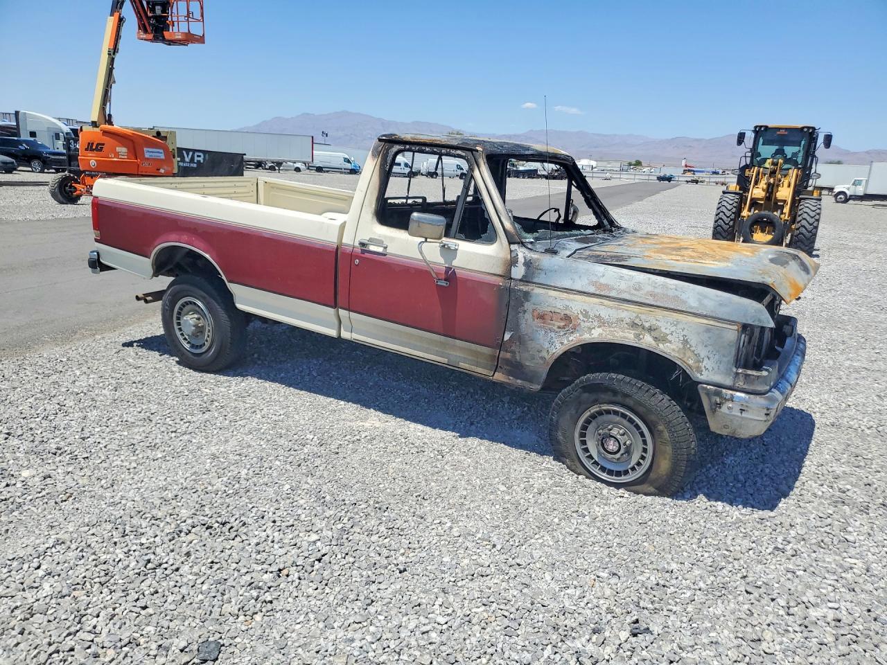 1988 Ford F250 Red vin: 1FTHF26G8JKB21513