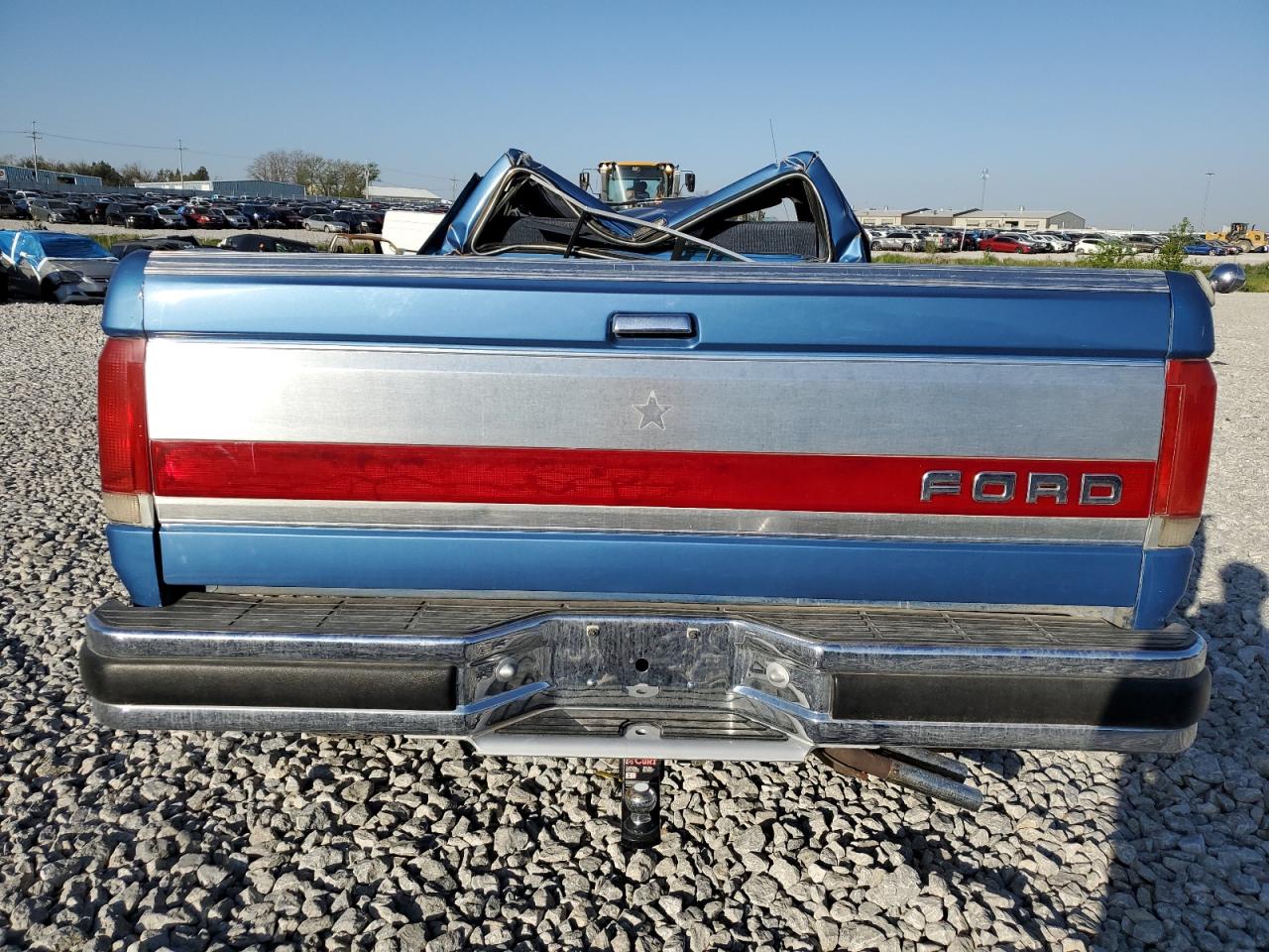 1988 Ford F250 Blue vin: 1FTHF26G8JPB38122