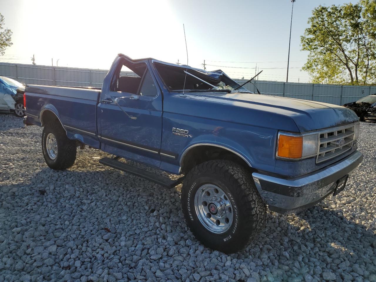1988 Ford F250 Blue vin: 1FTHF26G8JPB38122