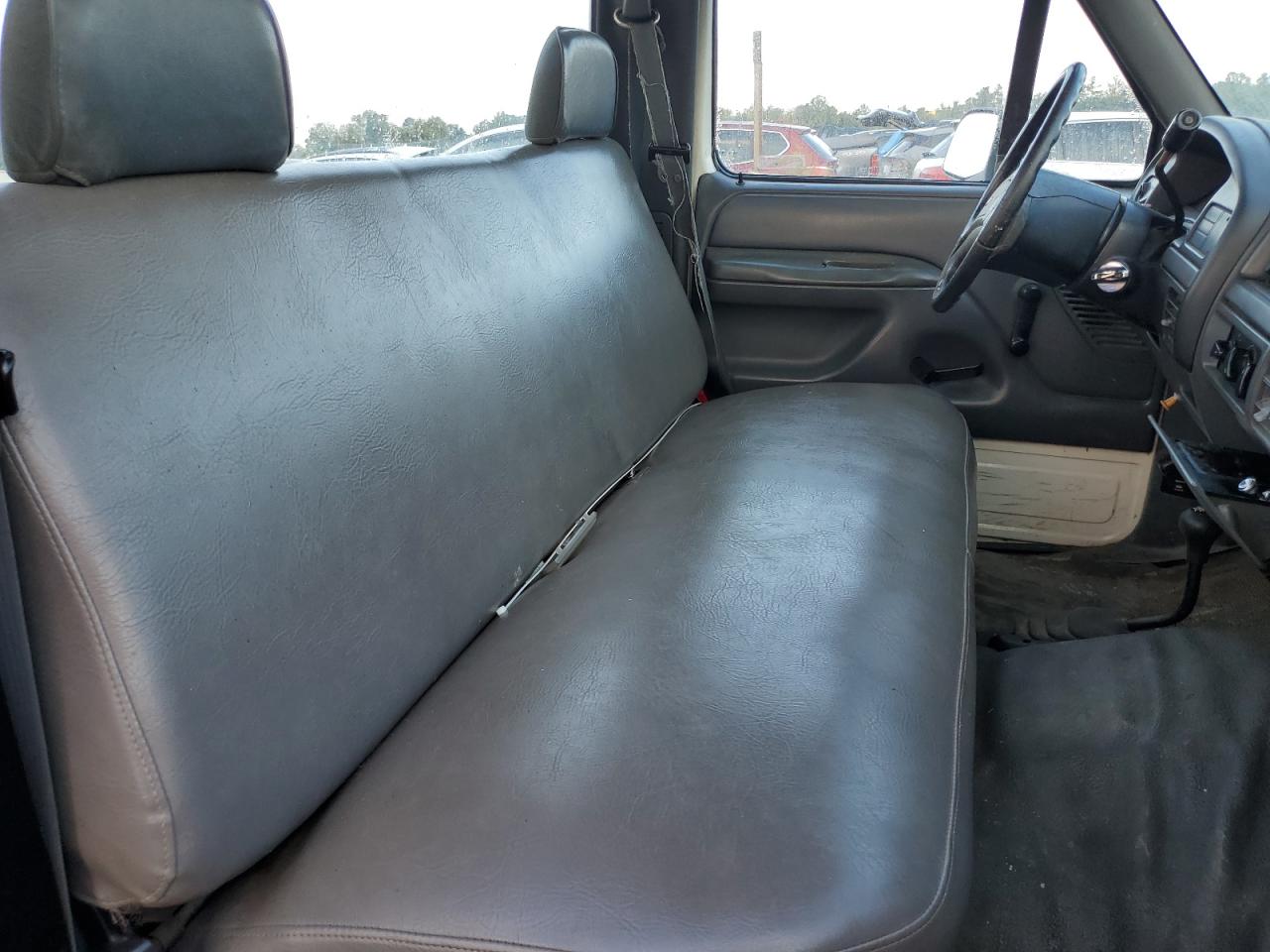 1993 Ford F250 Cream vin: 1FTHF26H2PLA55665