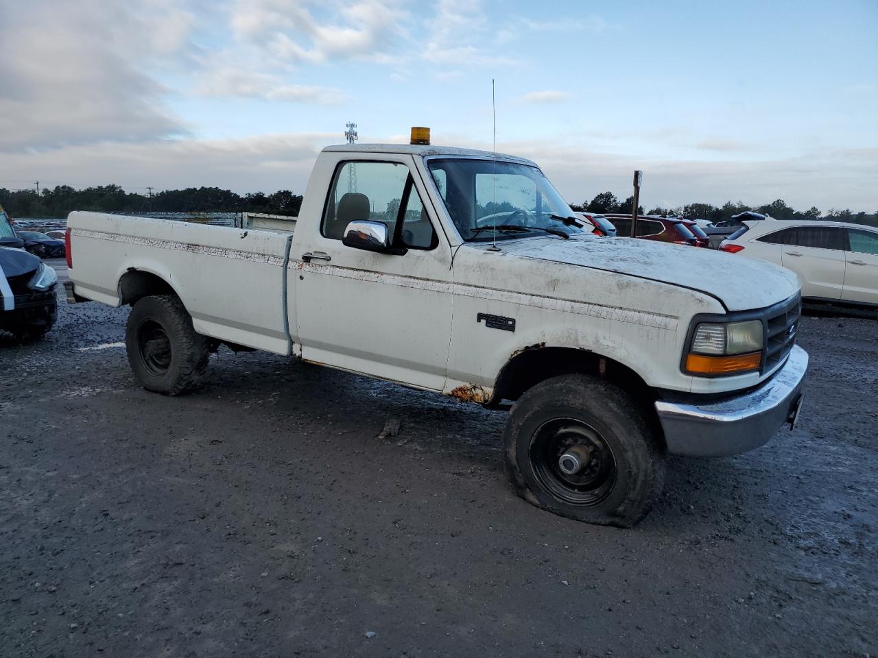 1993 Ford F250 Cream vin: 1FTHF26H2PLA55665
