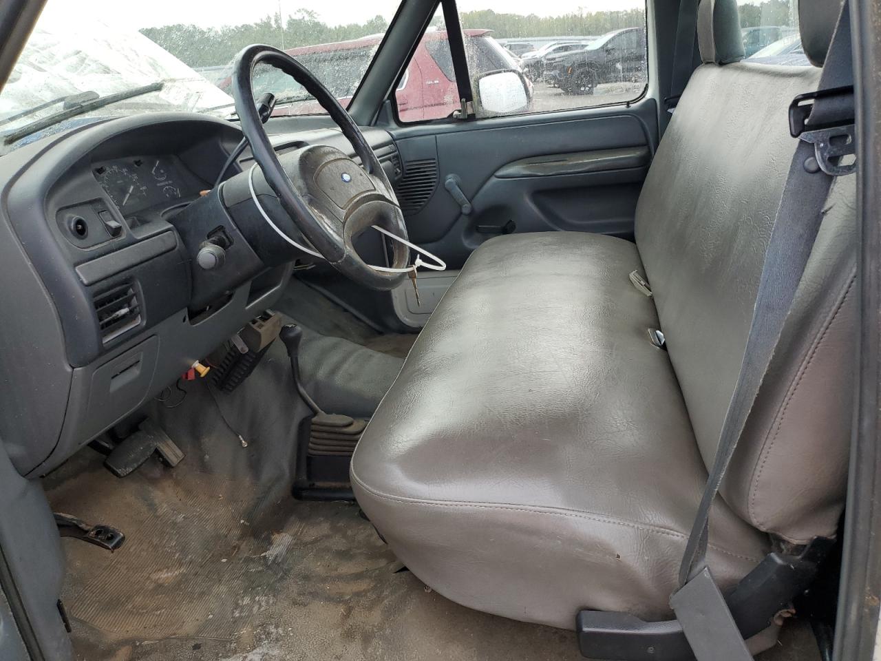 1993 Ford F250 Cream vin: 1FTHF26H2PLA55665