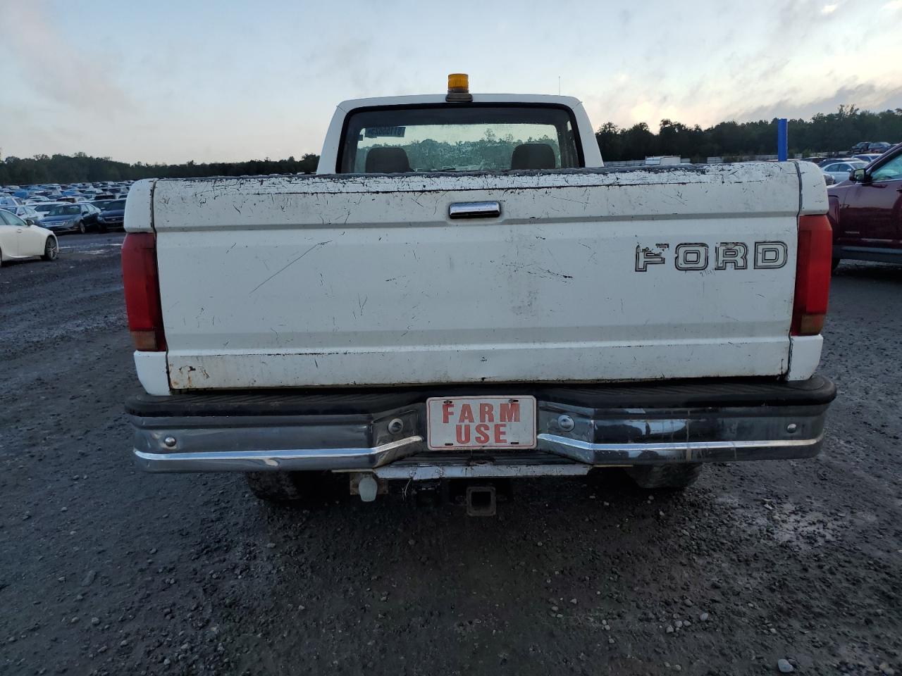 1993 Ford F250 Cream vin: 1FTHF26H2PLA55665