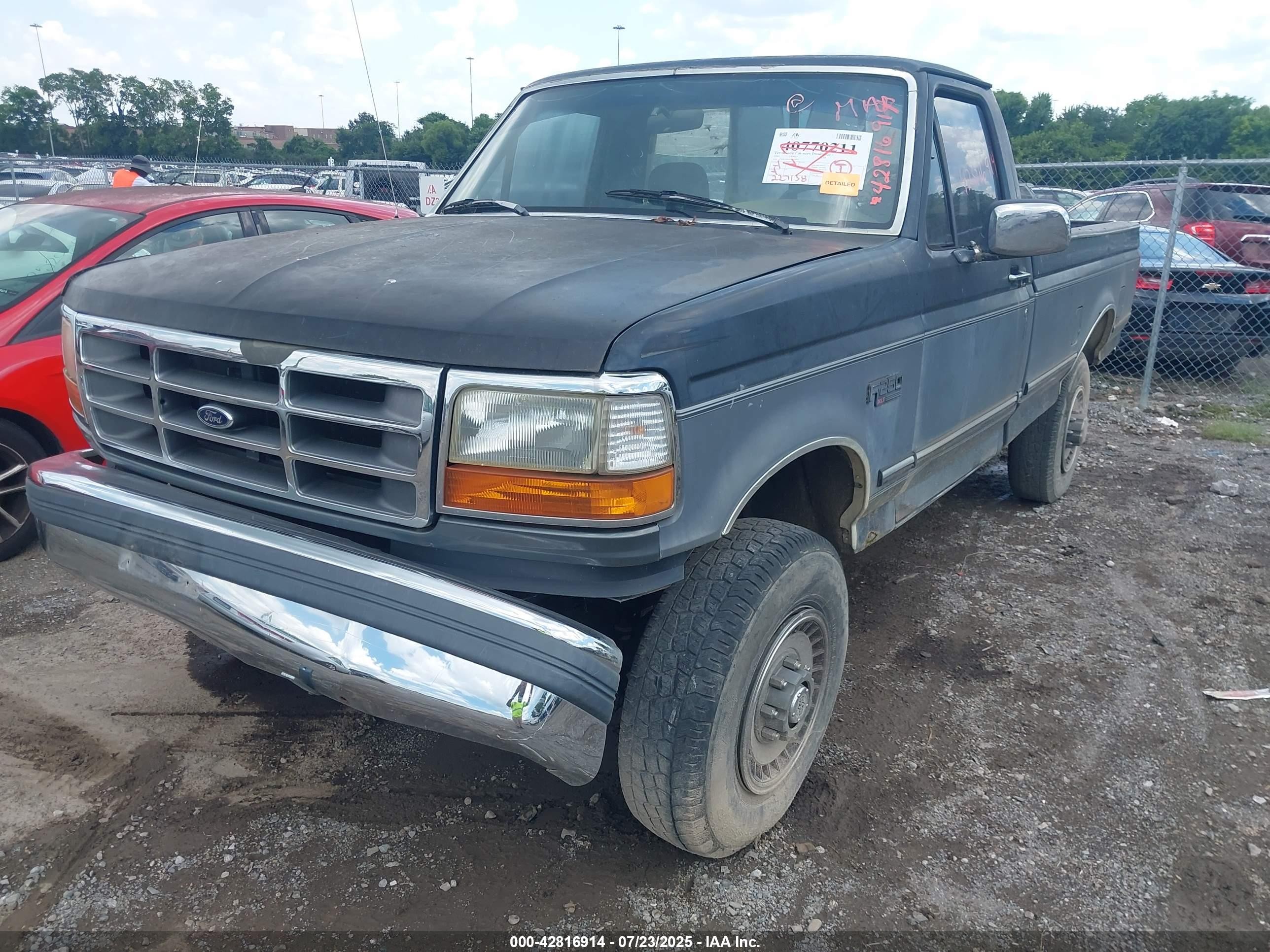 1993 Ford F250   Blue vin: 1FTHF26H4PLB00833