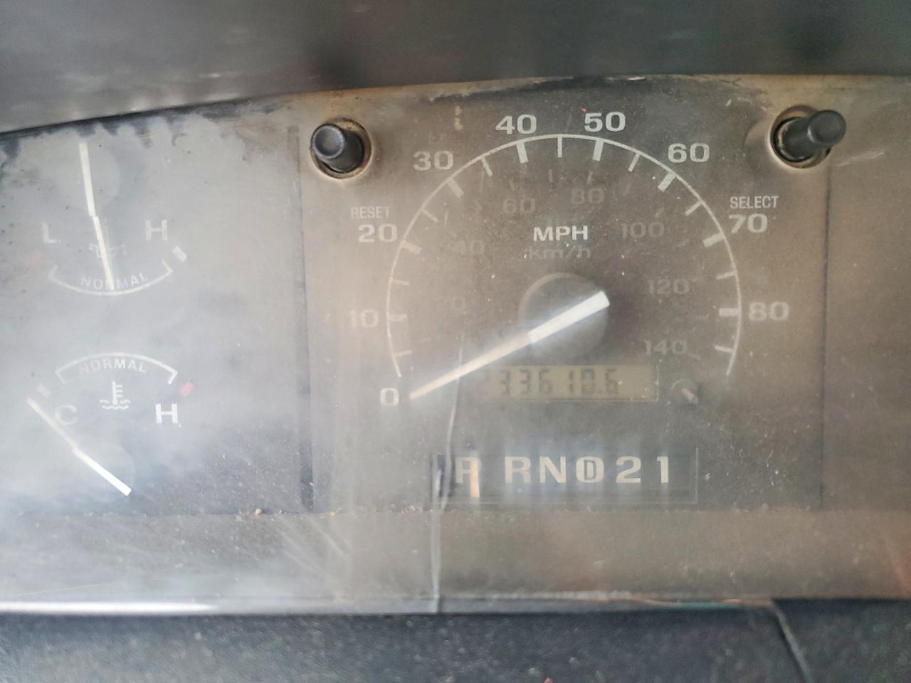 1997 Ford F250 Red vin: 1FTHF26H4VEB57969