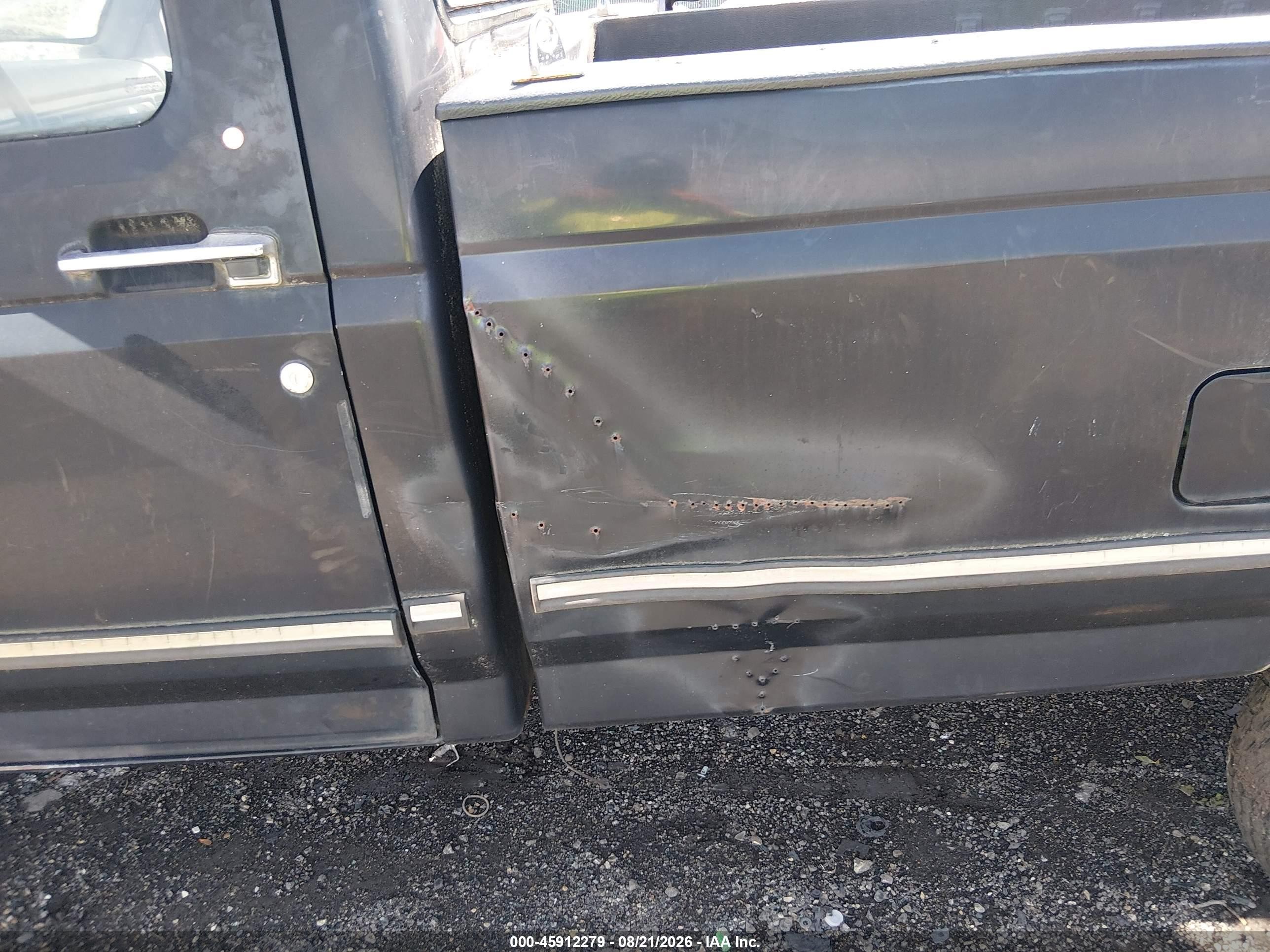 1995 Ford F250   Black vin: 1FTHF26H5SNB01177