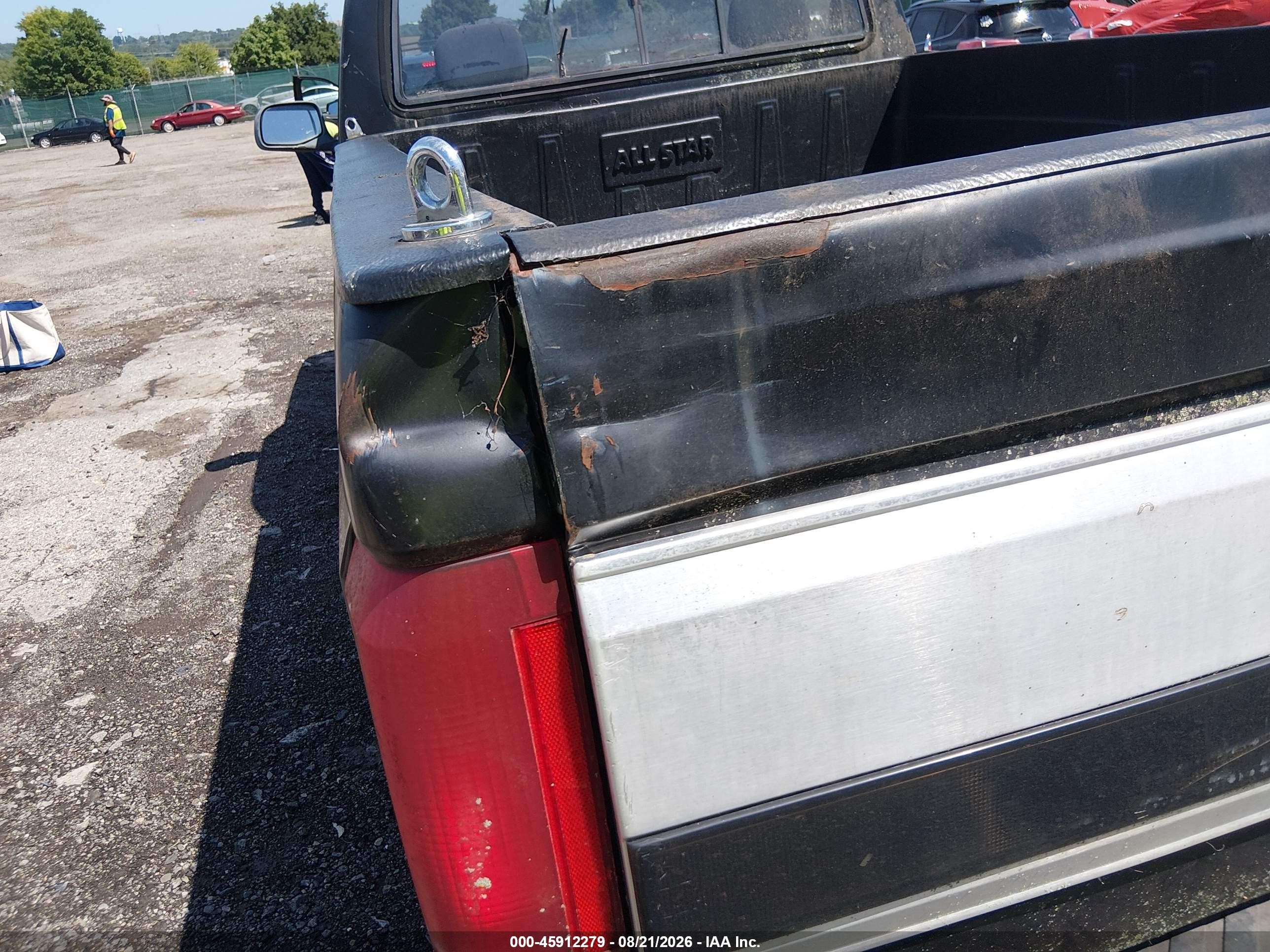 1995 Ford F250   Black vin: 1FTHF26H5SNB01177