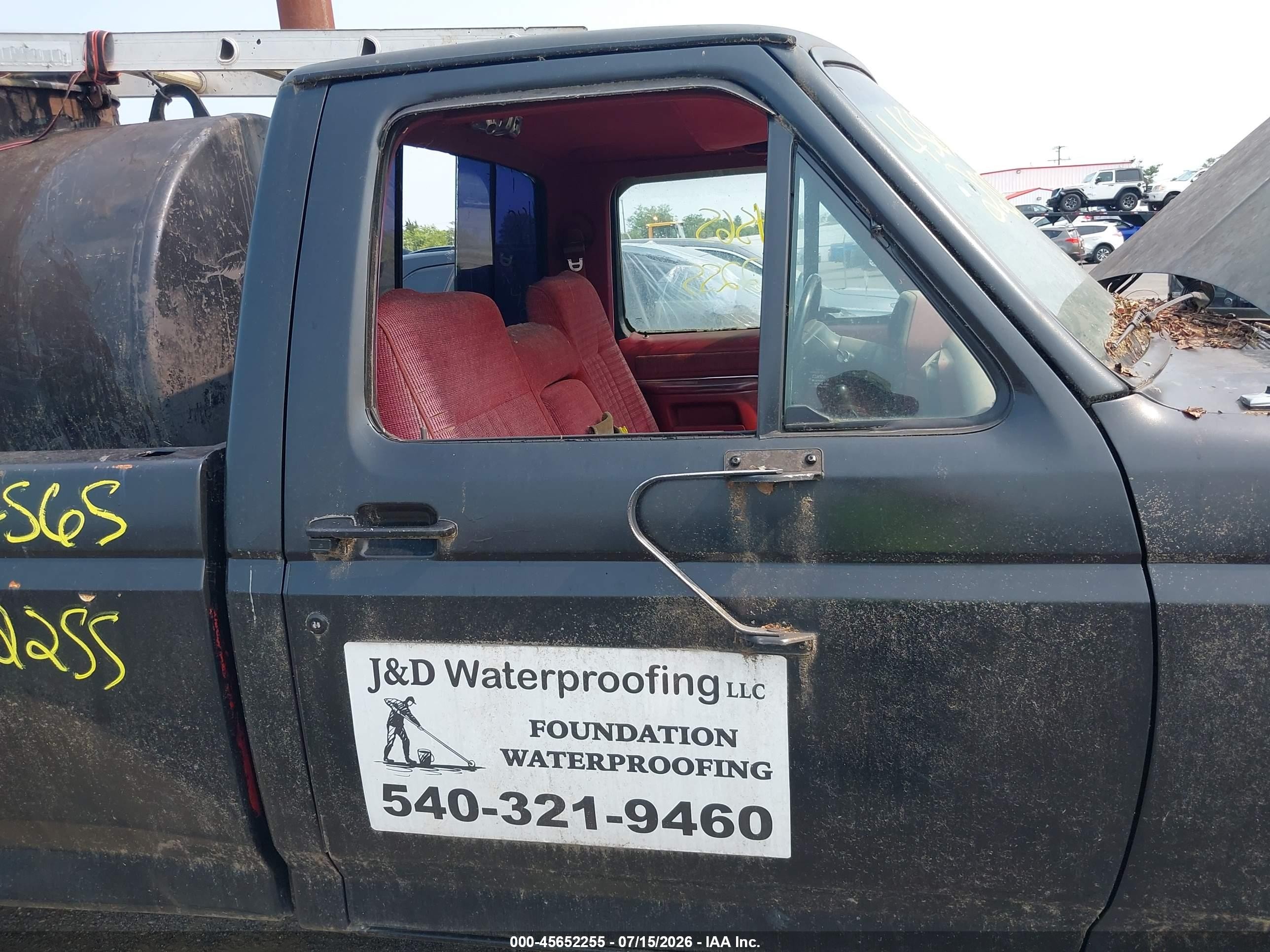 1989 Ford F250   Black vin: 1FTHF26H6KNB64949