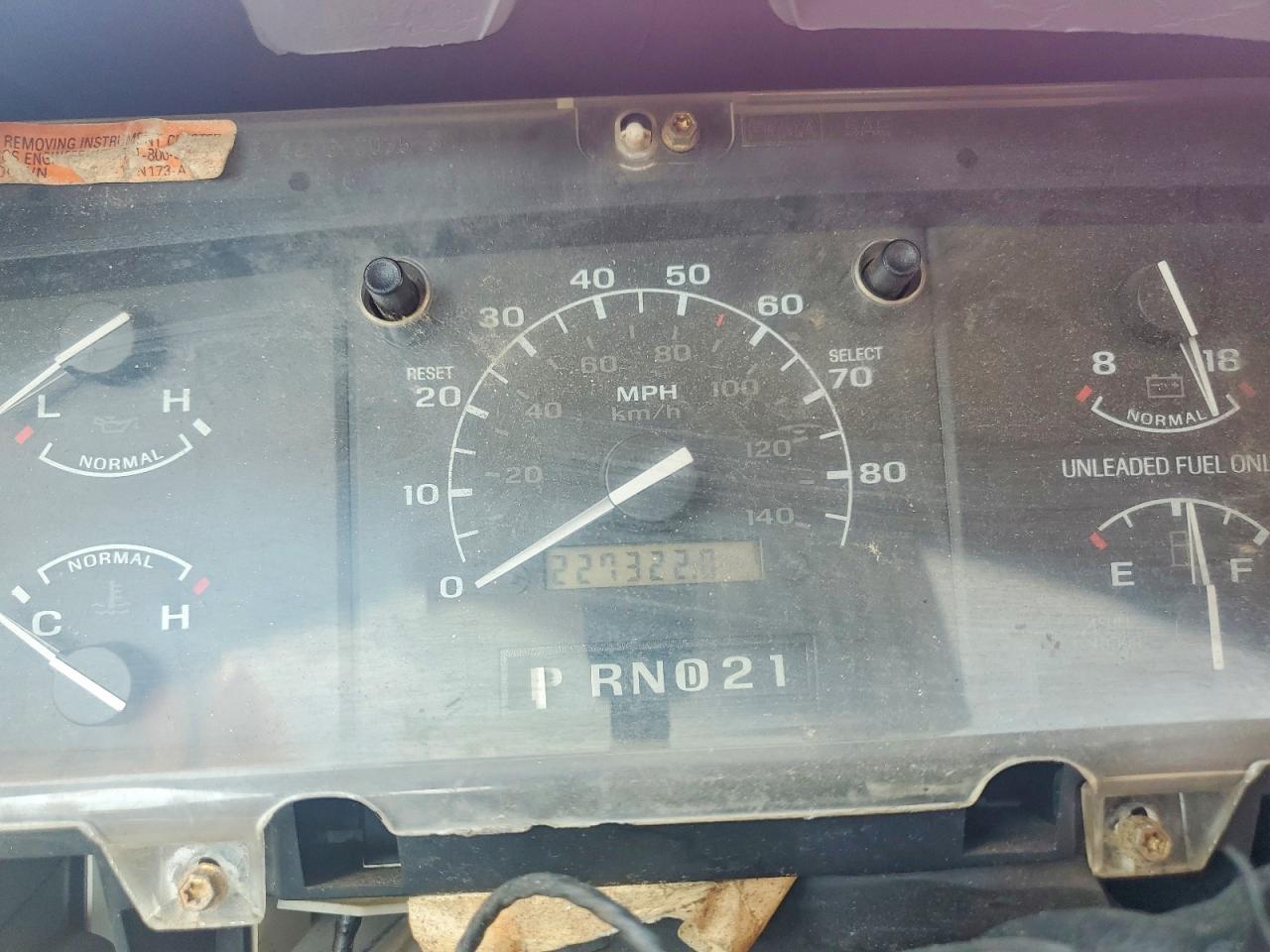 1994 Ford F250 Maroon vin: 1FTHF26H6RNA54820