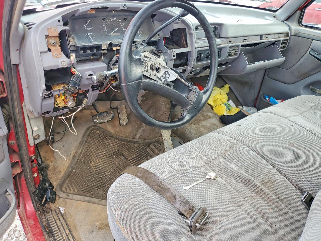 1994 Ford F250 Maroon vin: 1FTHF26H6RNA54820