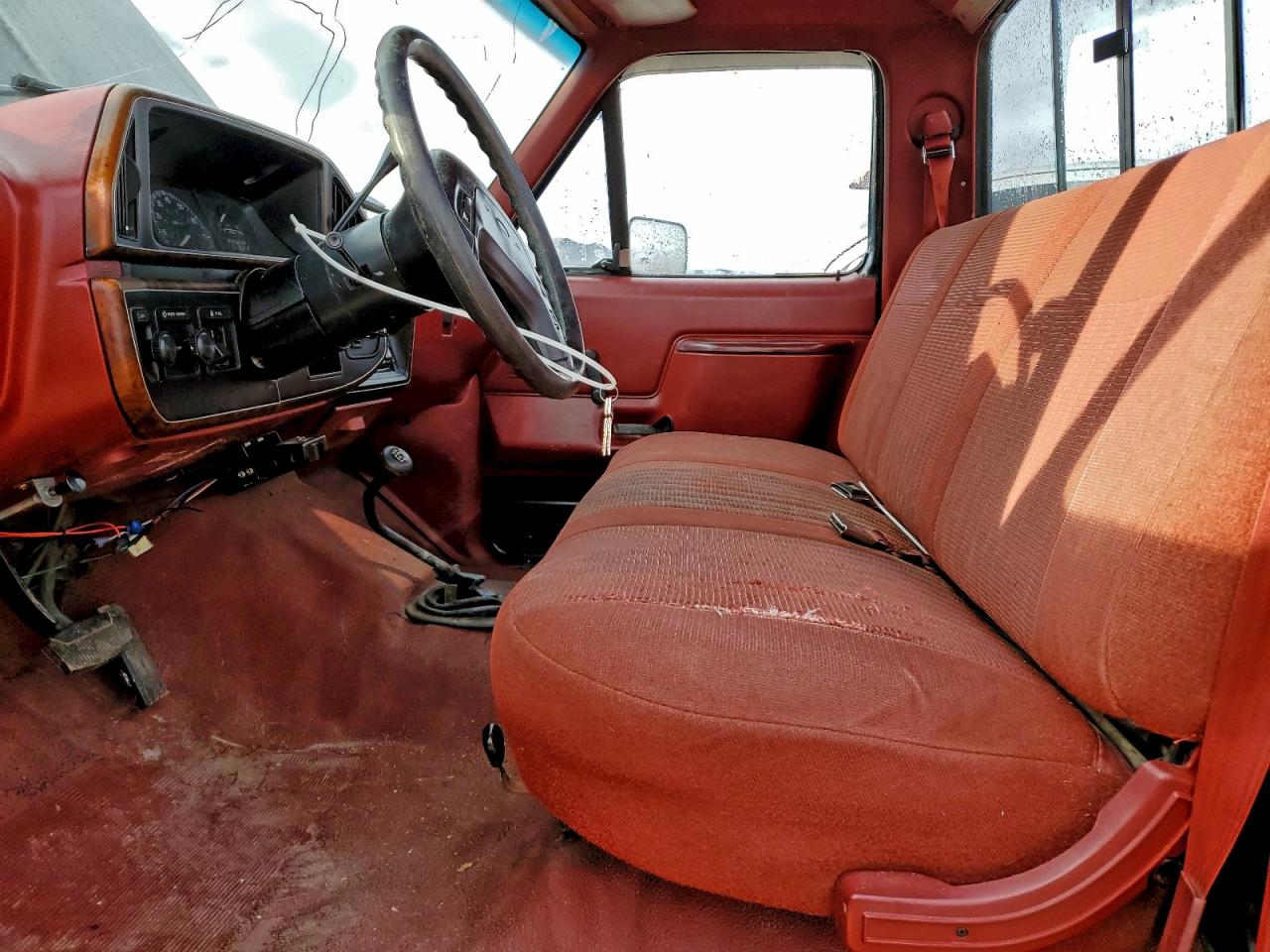 1987 Ford F250 Black vin: 1FTHF26L3HPA40607