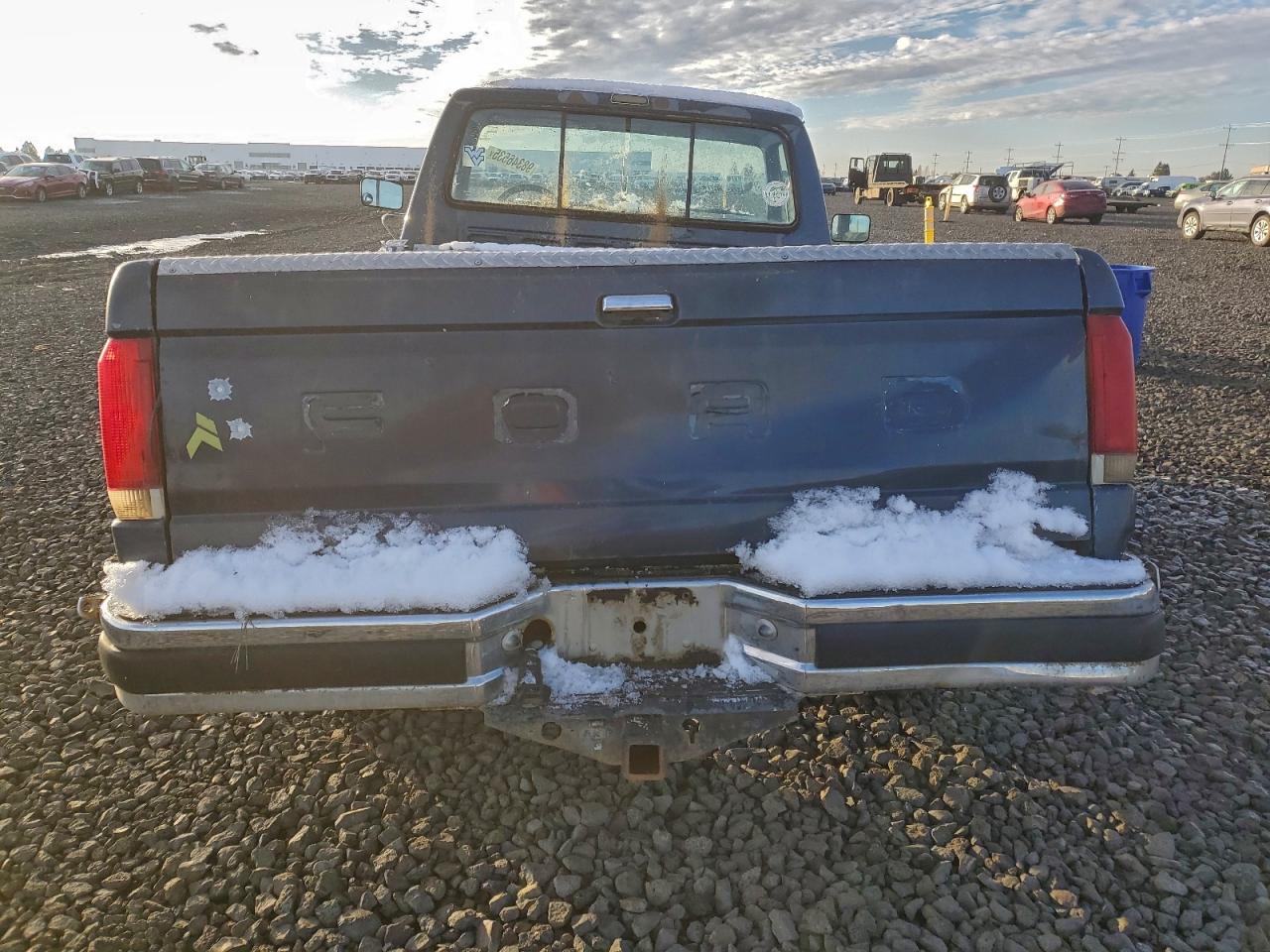 1987 Ford F250 Blue vin: 1FTHF26L8HPA57385