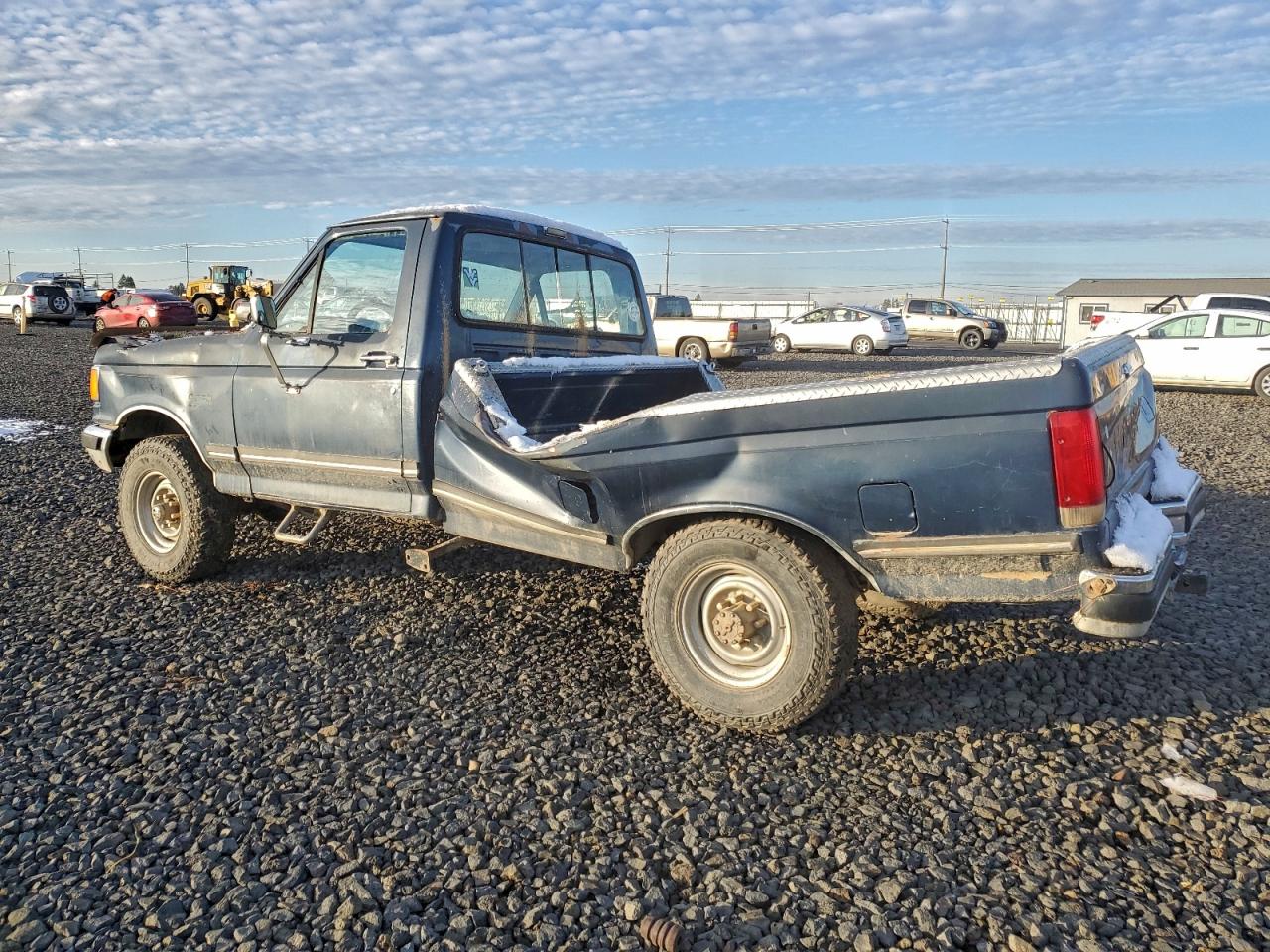 1987 Ford F250 Blue vin: 1FTHF26L8HPA57385