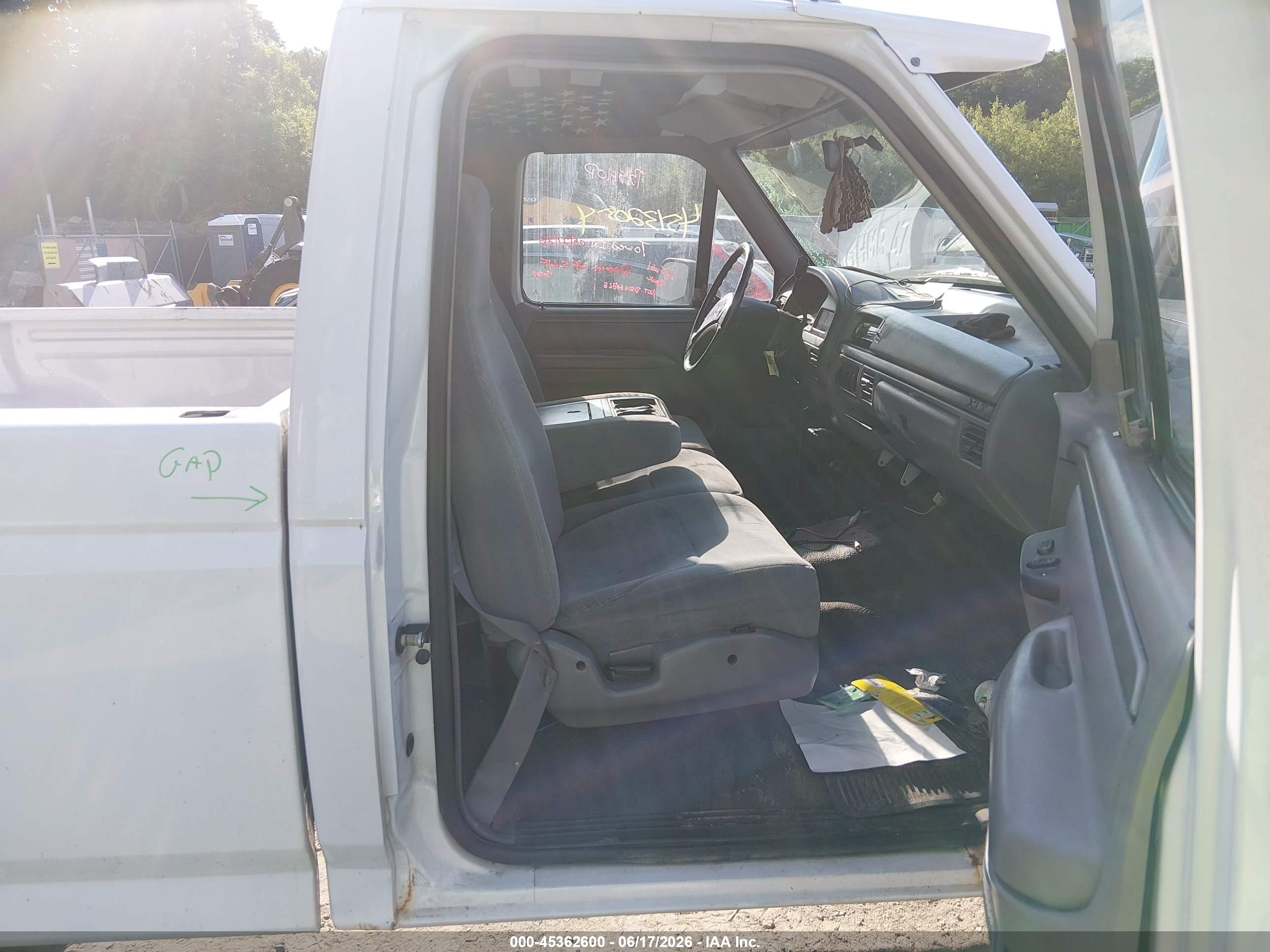 1996 Ford F350   White vin: 1FTHF36F8TEB63520