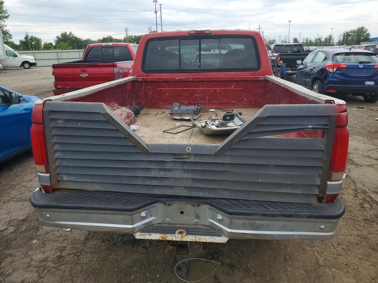 1997 Ford F250 Красный vin: 1FTHW25F0VEA75219