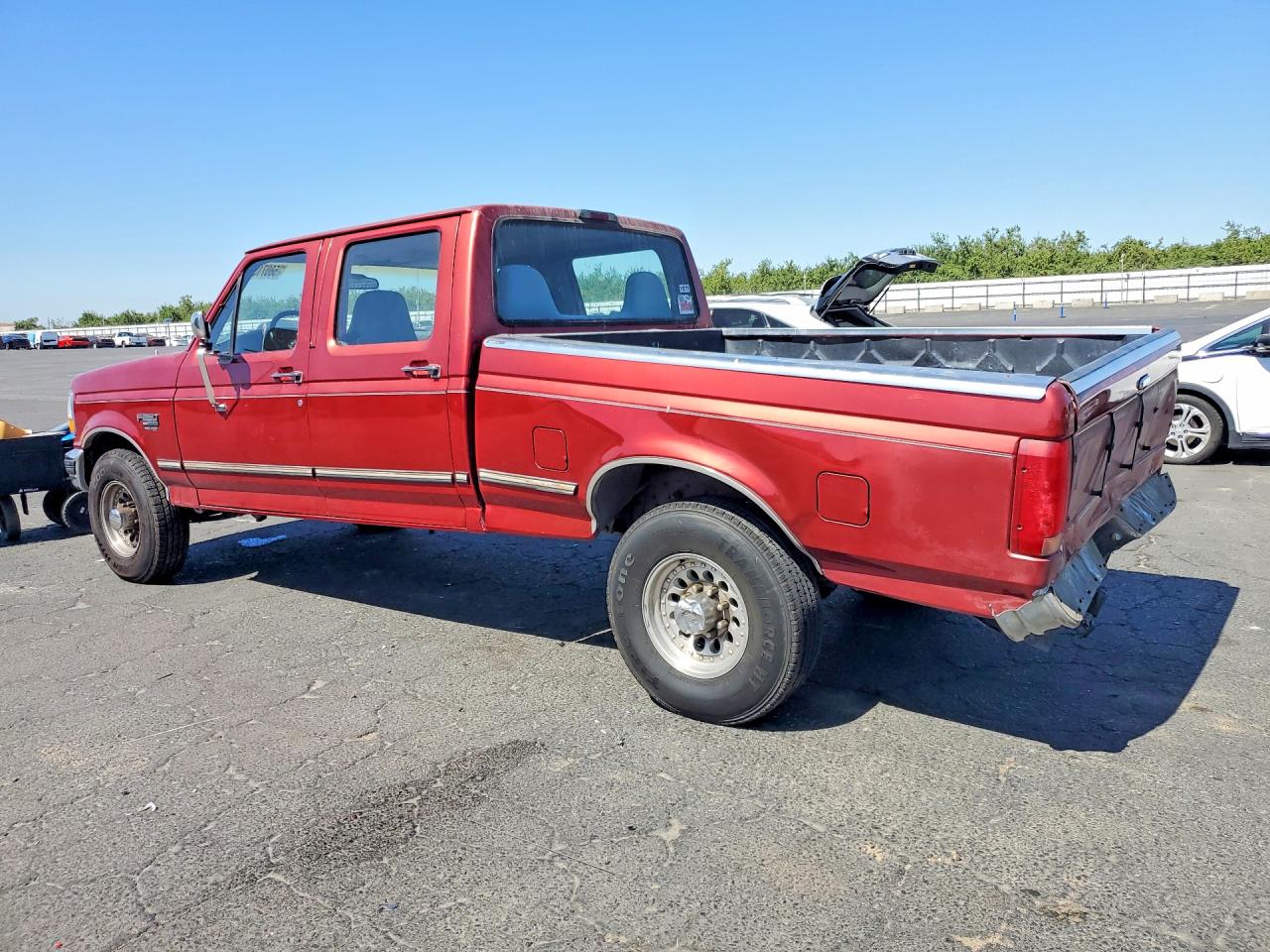 1993 Ford 250 Super Dut Red vin: 1FTHW25F9TEA79248