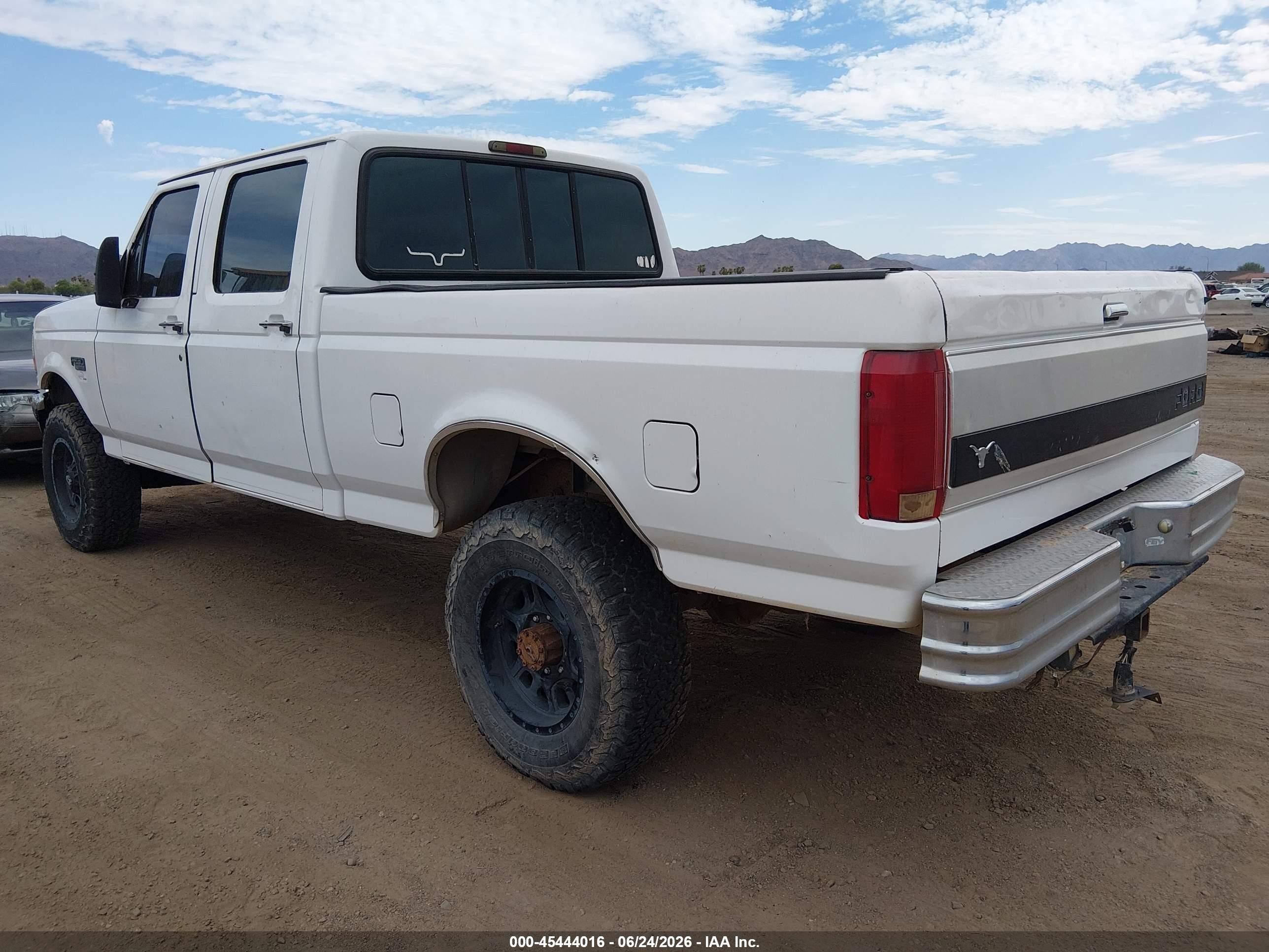 1996 Ford F250   White vin: 1FTHW25G9TEB70903