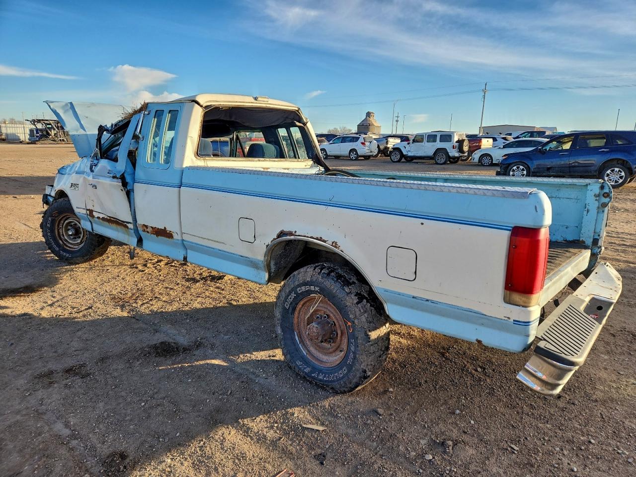 1987 Ford F250 Blue vin: 1FTHX2516HKA35170