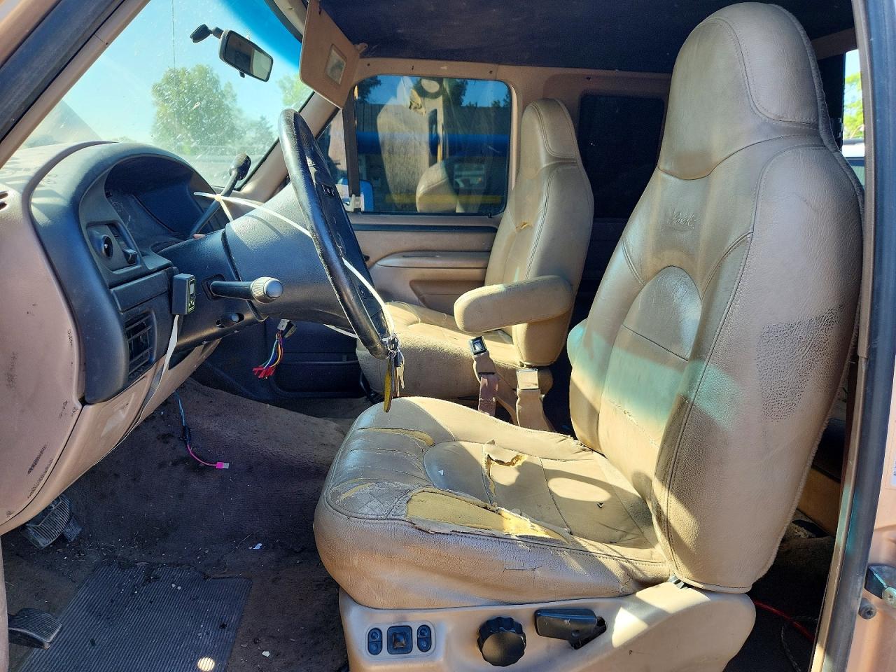 1997 Ford F250 Tan vin: 1FTHX25F0VEC48265