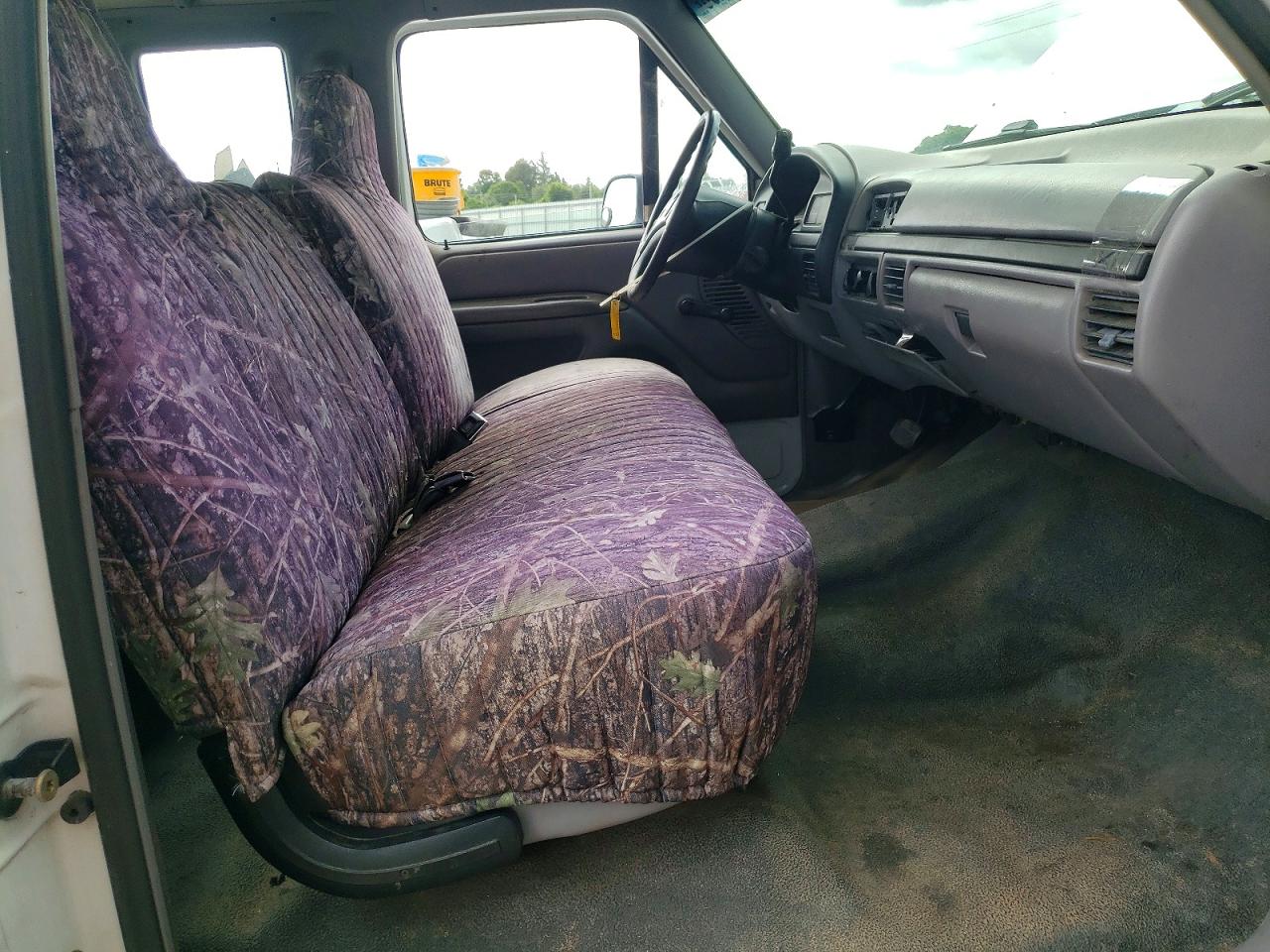 1997 Ford F250 White vin: 1FTHX25F4VEC35499