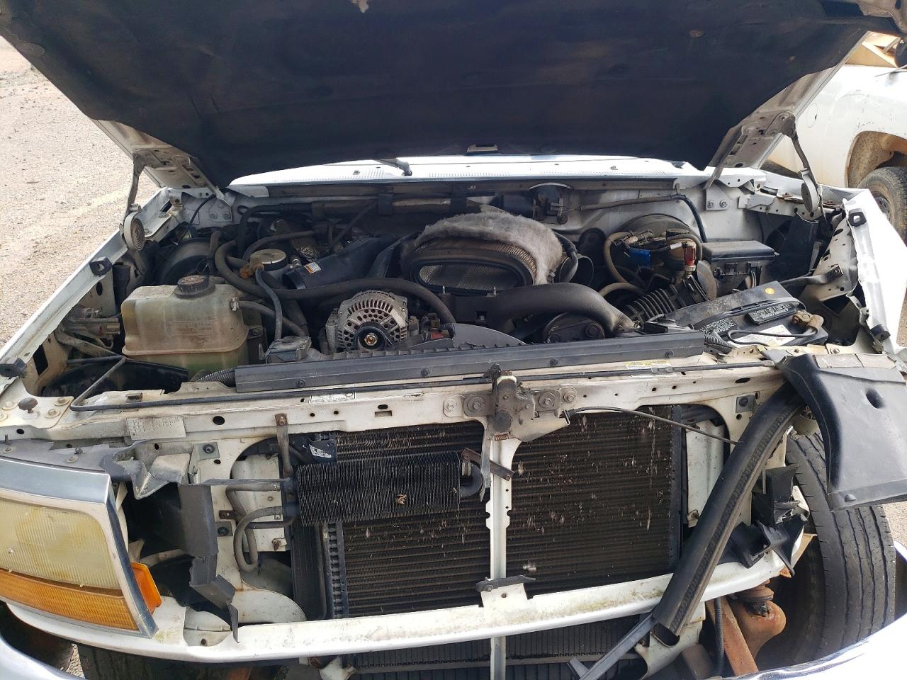 1997 Ford F250 White vin: 1FTHX25F4VEC35499