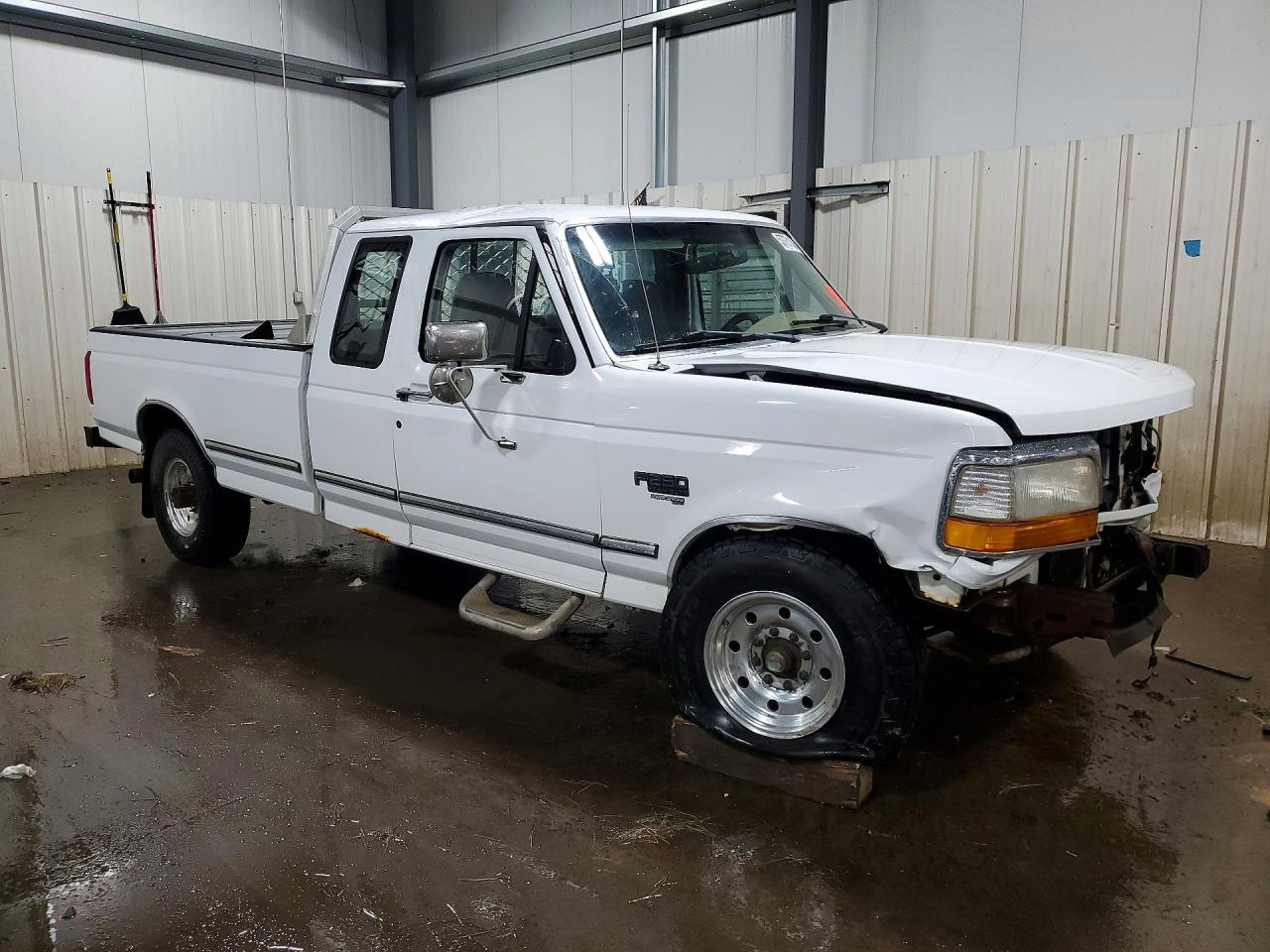 1997 Ford F250 White vin: 1FTHX25F5VEC53221