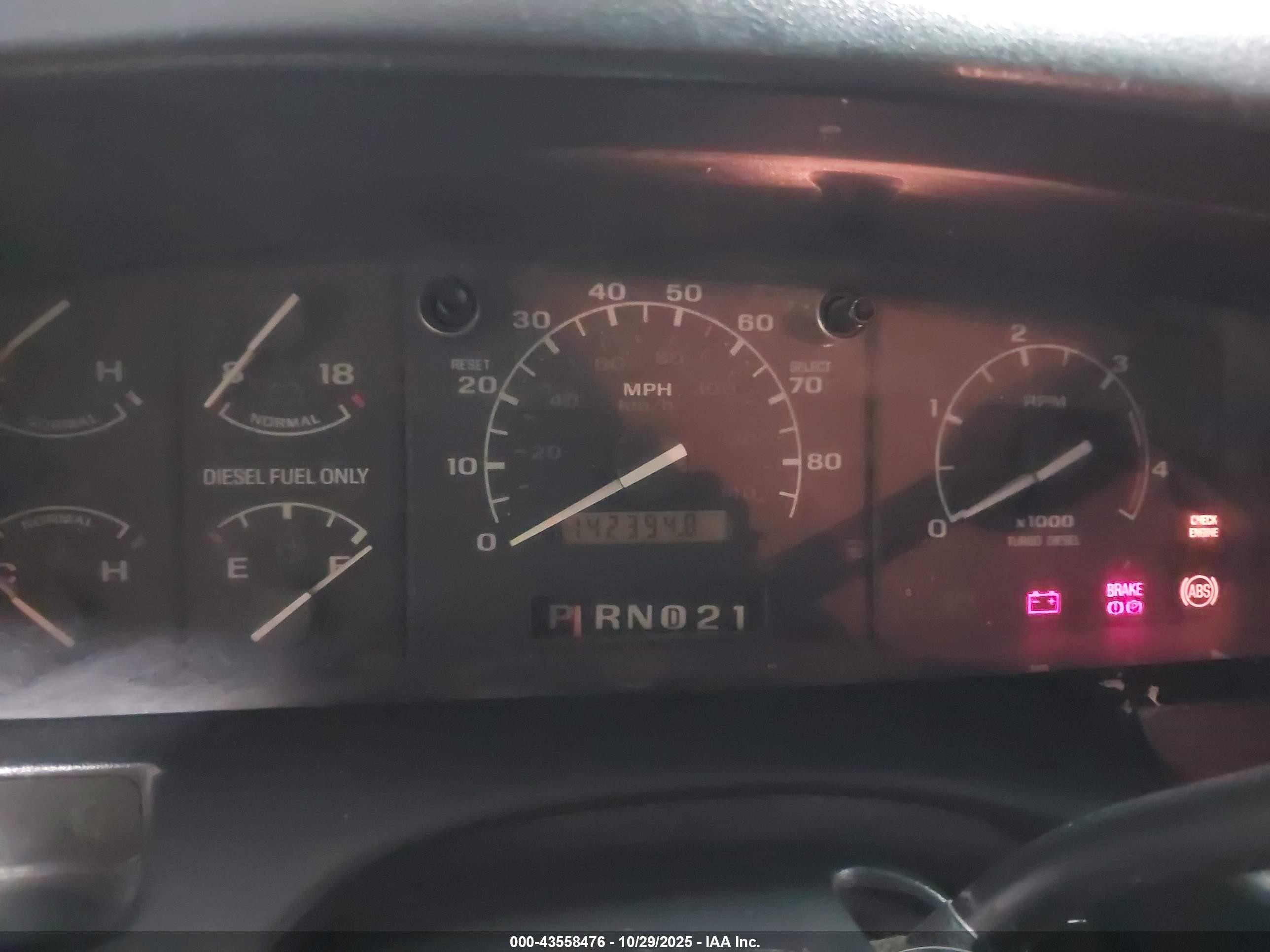 1995 Ford F250   White vin: 1FTHX25F8SKB76602