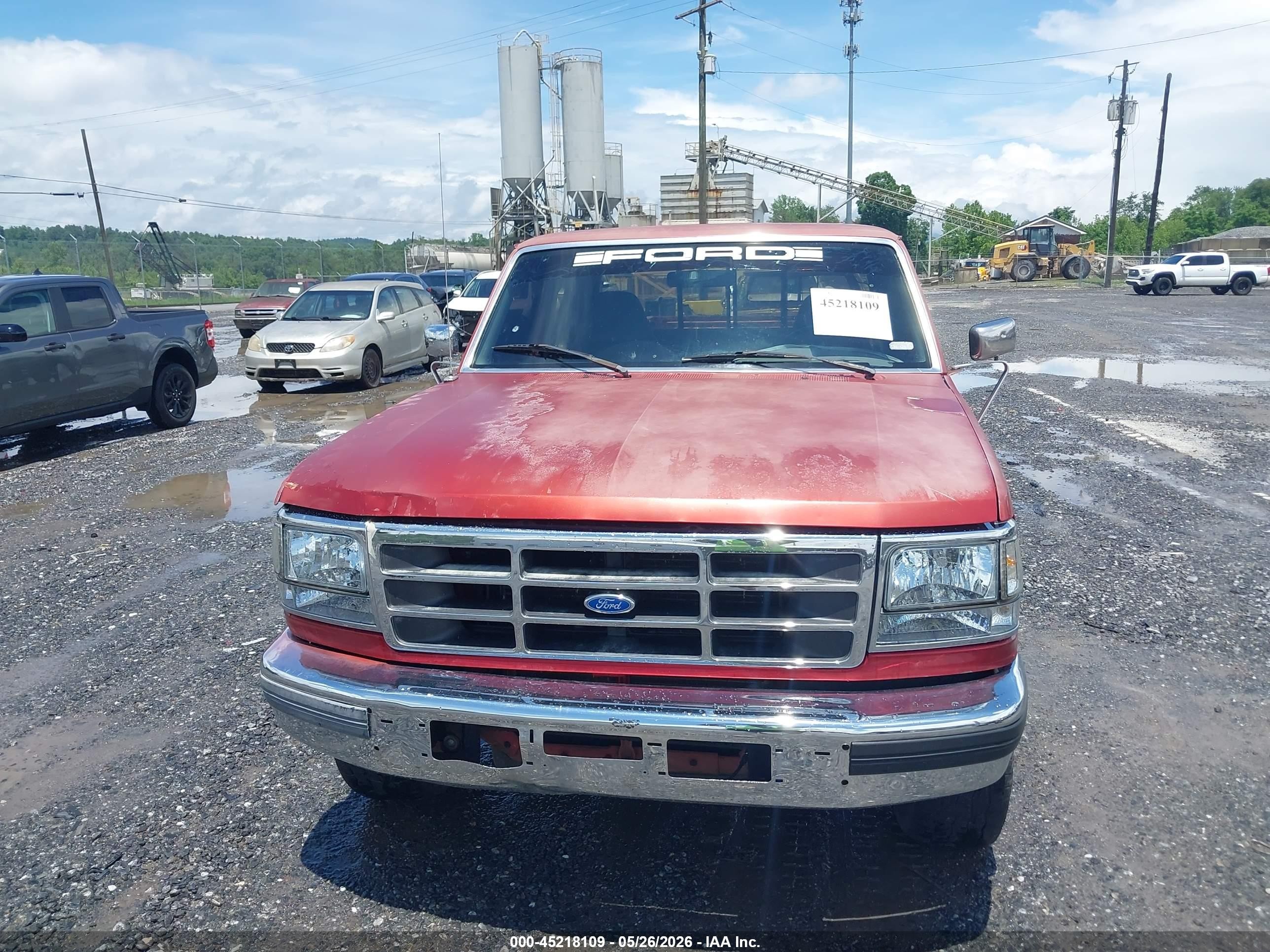 1997 Ford F-250 Xl Burgundy vin: 1FTHX25F8VEC32010