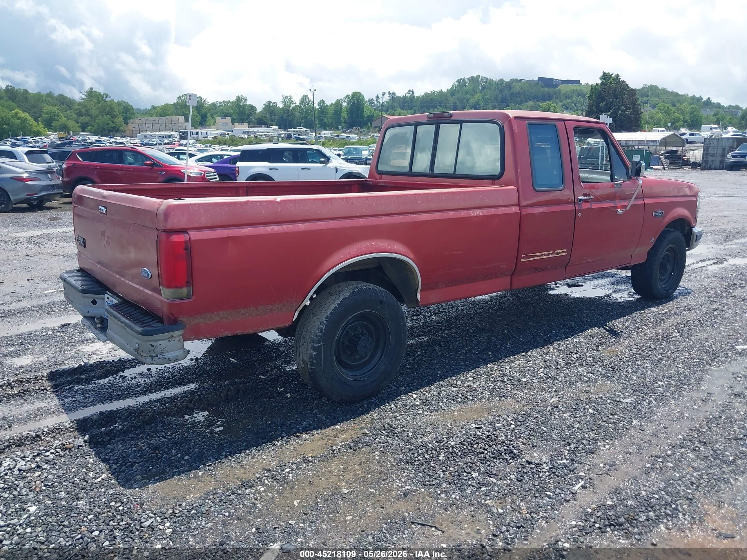 1997 Ford F-250 Xl Burgundy vin: 1FTHX25F8VEC32010