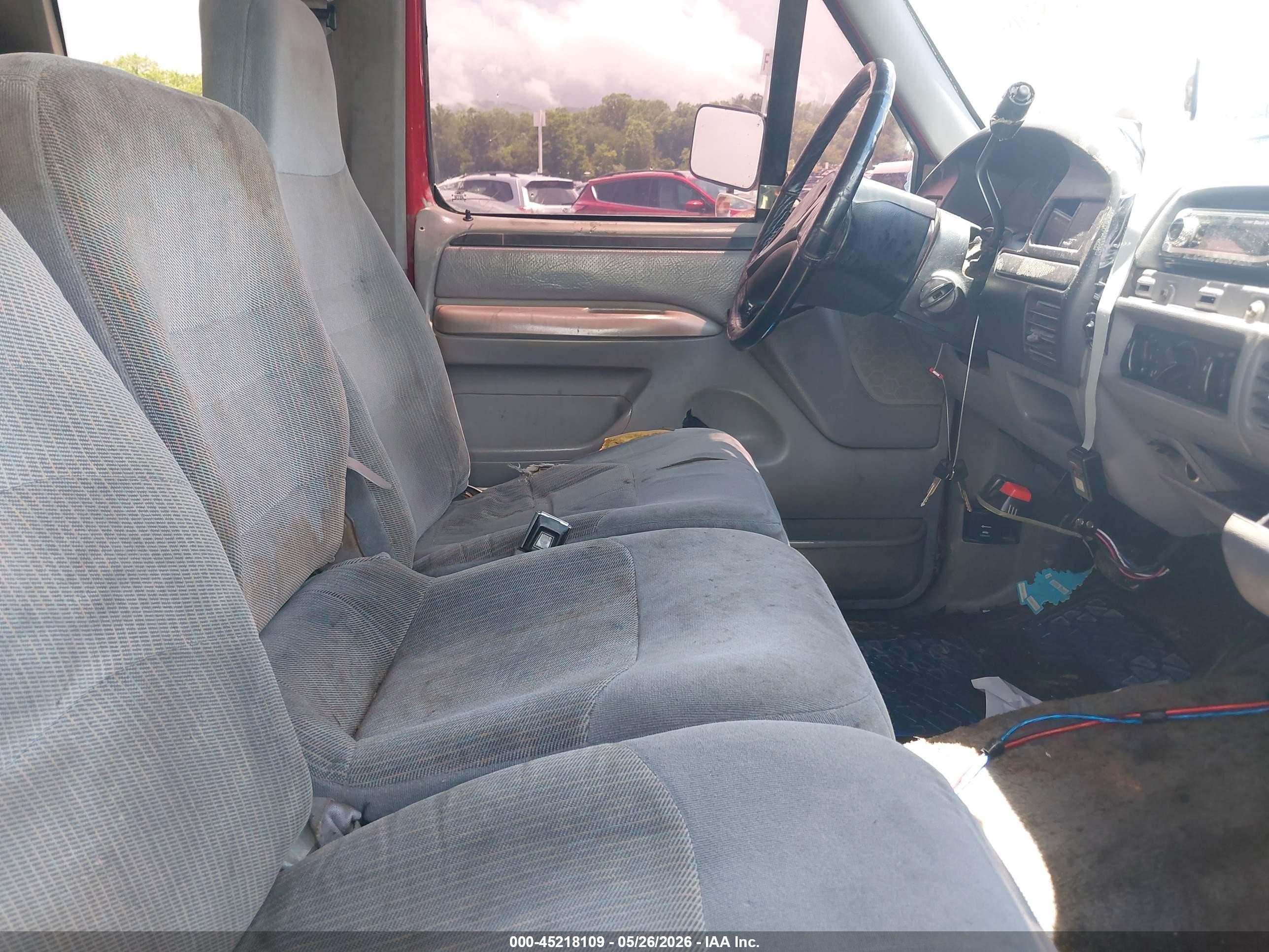 1997 Ford F-250 Xl Burgundy vin: 1FTHX25F8VEC32010
