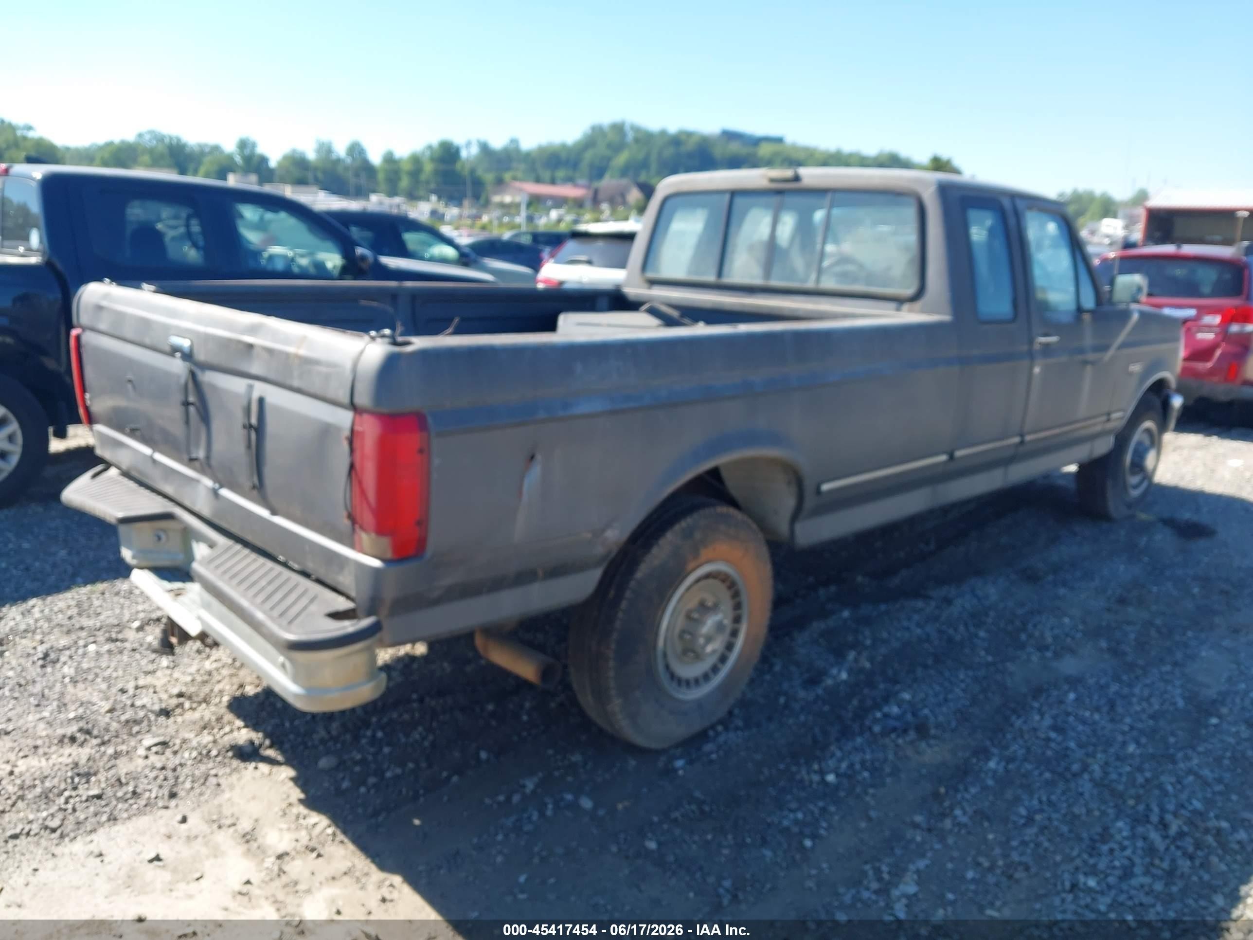1993 Ford F250   Gray vin: 1FTHX25G0PKB27460