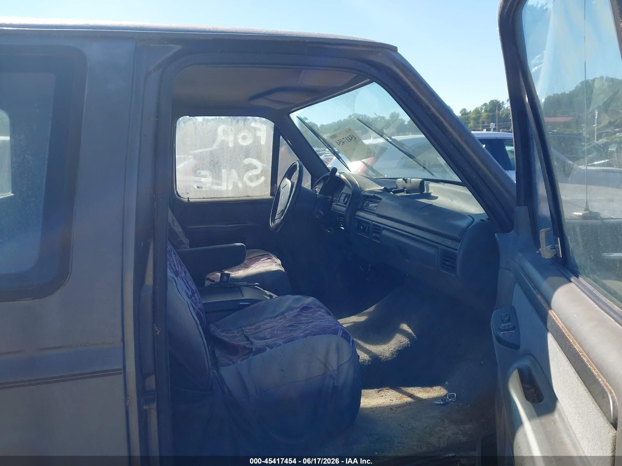 1993 Ford F250   Gray vin: 1FTHX25G0PKB27460