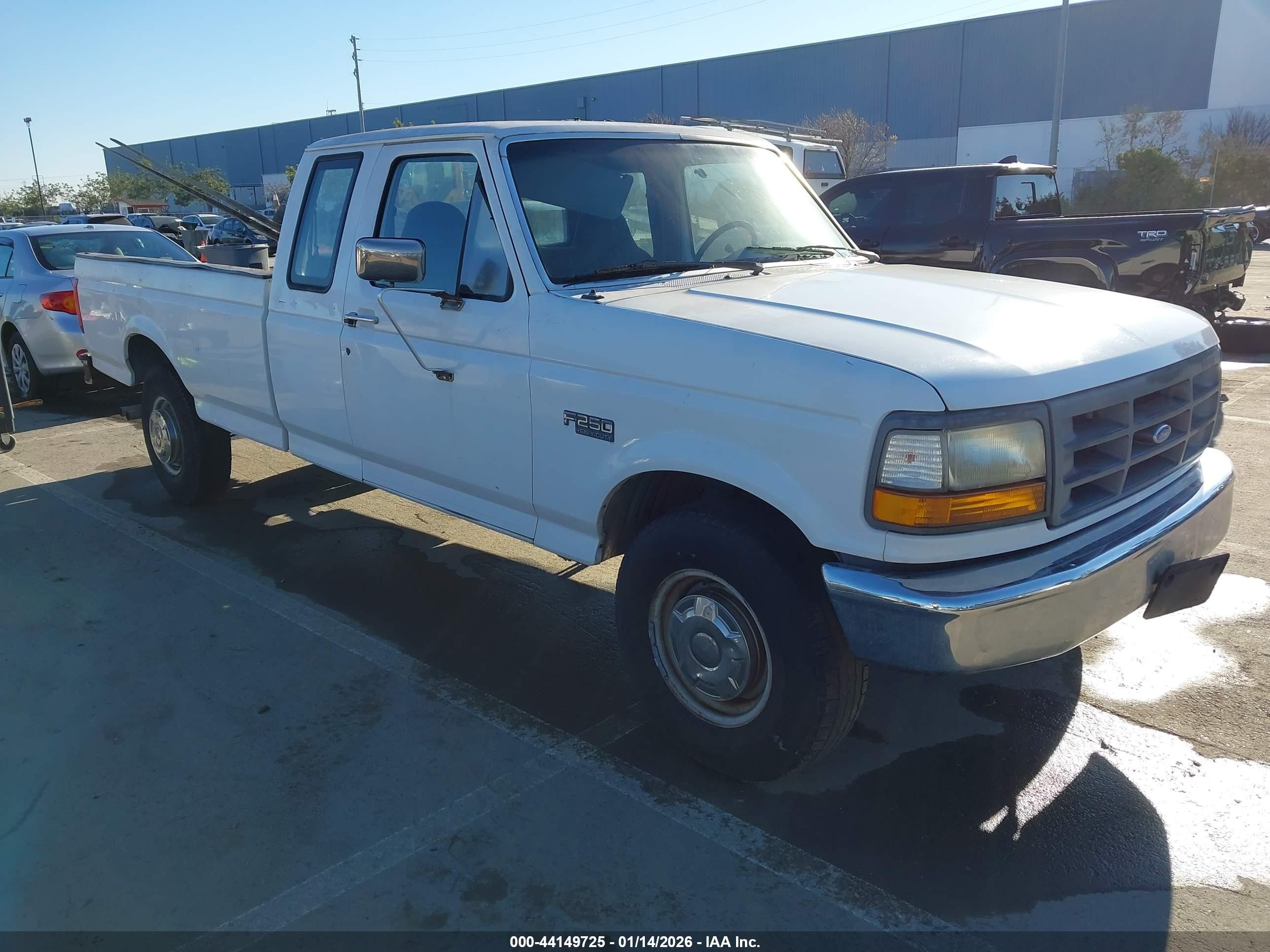 1997 Ford F-250 Xl White vin: 1FTHX25G1VEC93160
