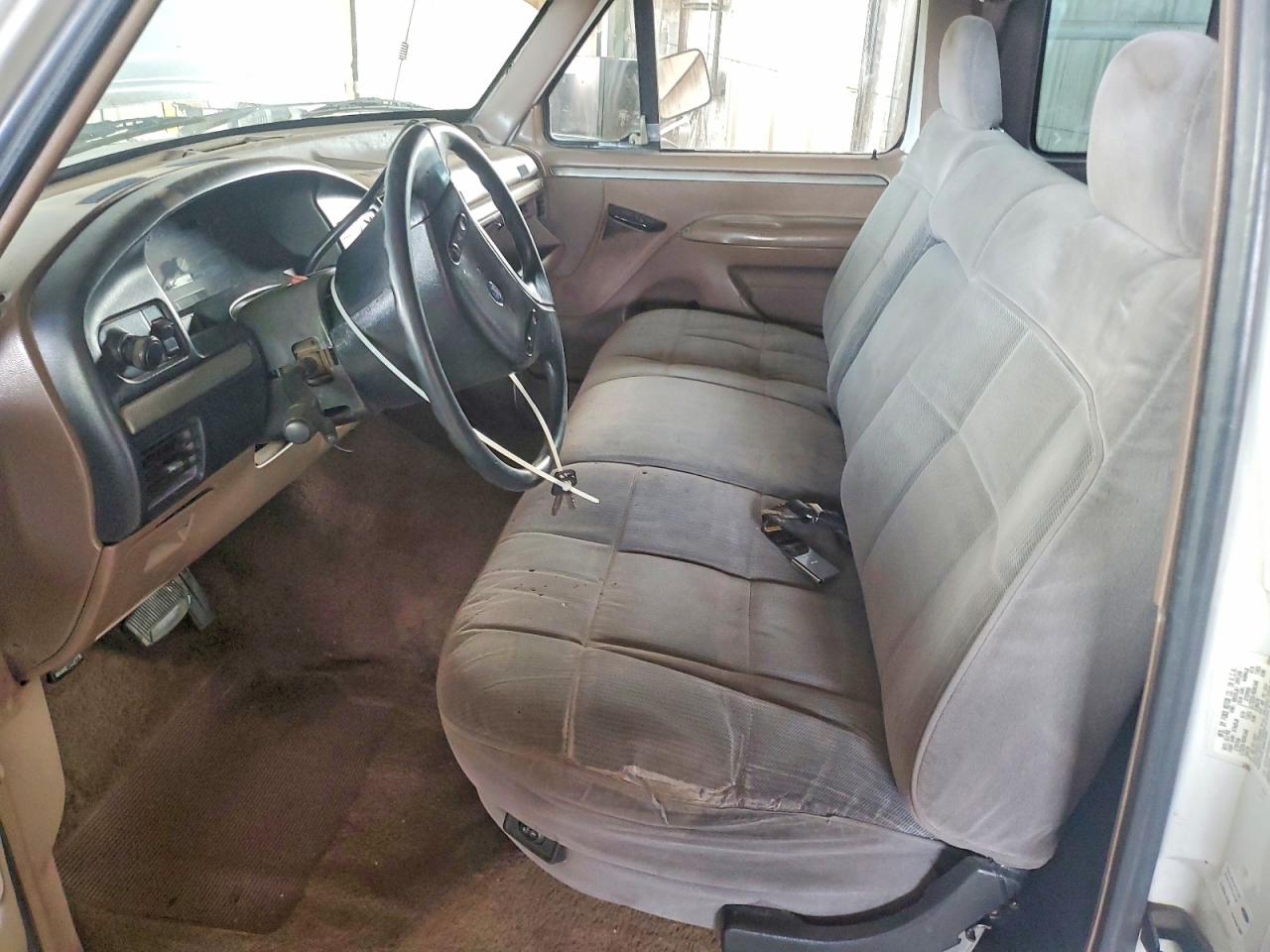 1993 Ford F250 White vin: 1FTHX25G4PKA81387