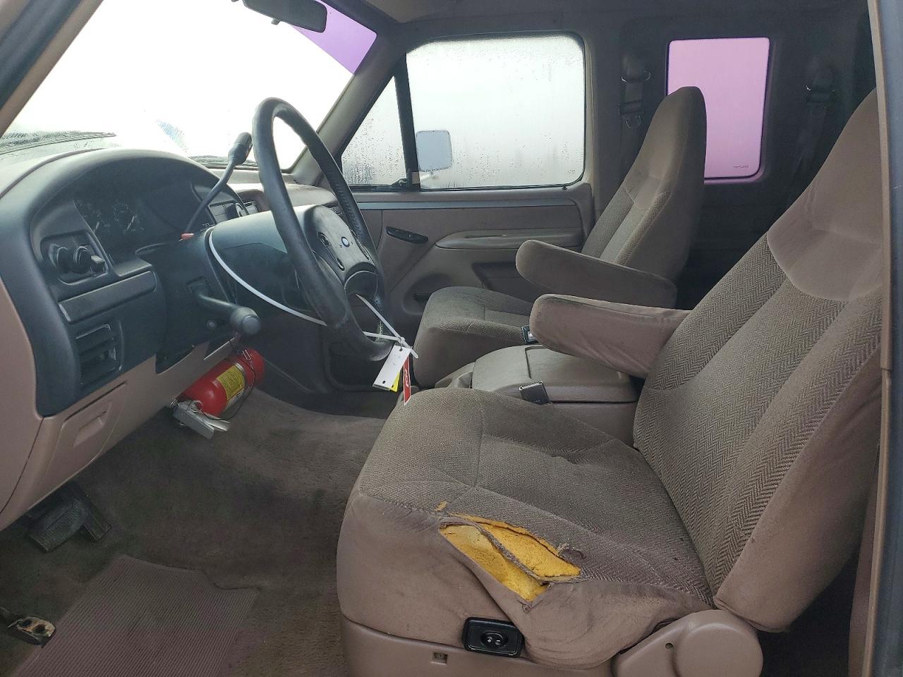1993 Ford F250 White vin: 1FTHX25G8PKA43886