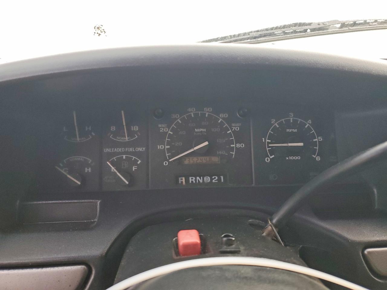 1993 Ford F250 White vin: 1FTHX25G8PKA43886
