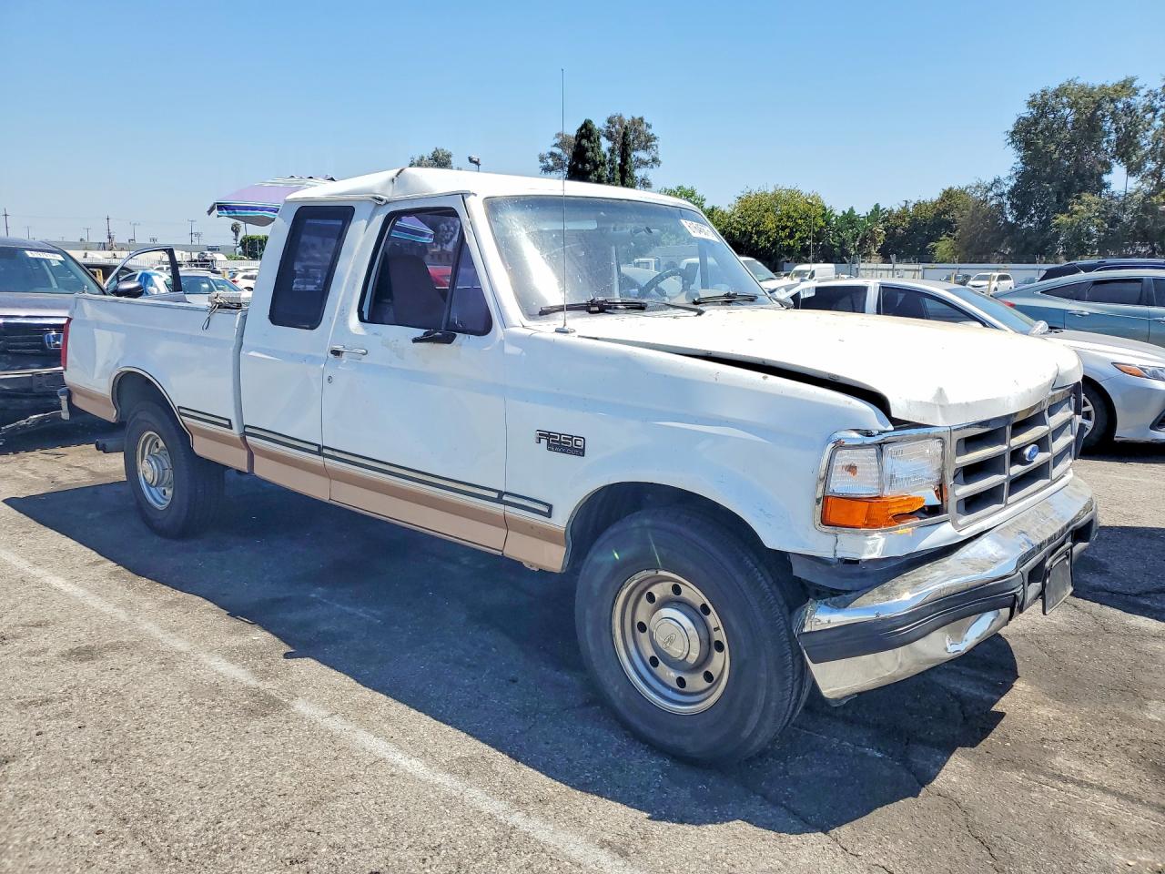 1997 Ford F250 White vin: 1FTHX25GXVEC01009