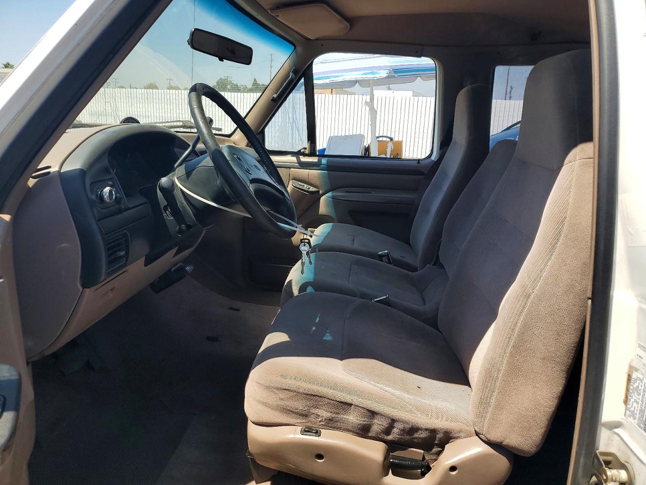 1997 Ford F250 White vin: 1FTHX25GXVEC01009