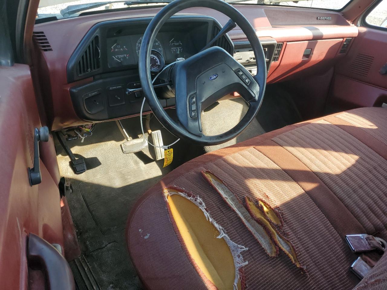 1987 Ford F250 Black vin: 1FTHX25H0HKA67089
